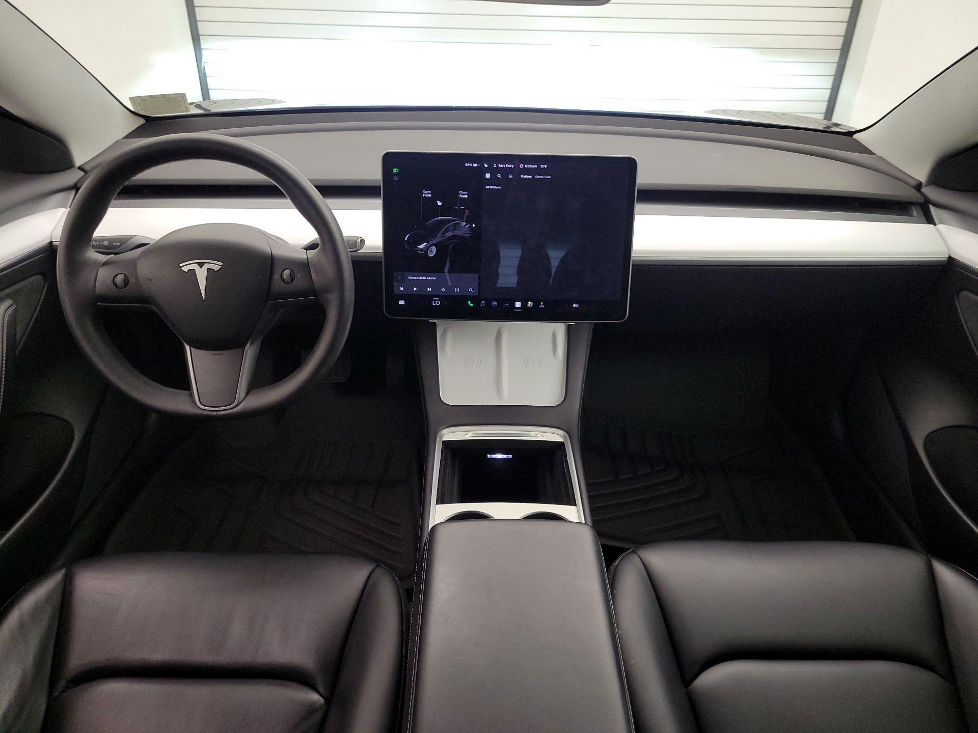 Thumbnail: 2021 Tesla Model 3 - 9