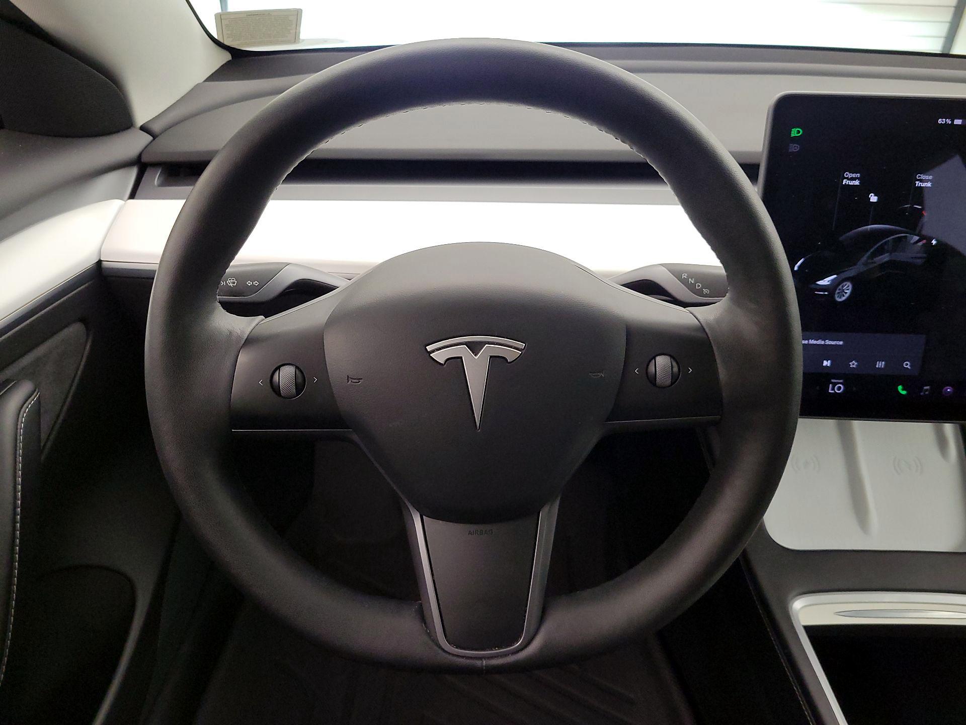 Thumbnail: 2021 Tesla Model 3 - 10