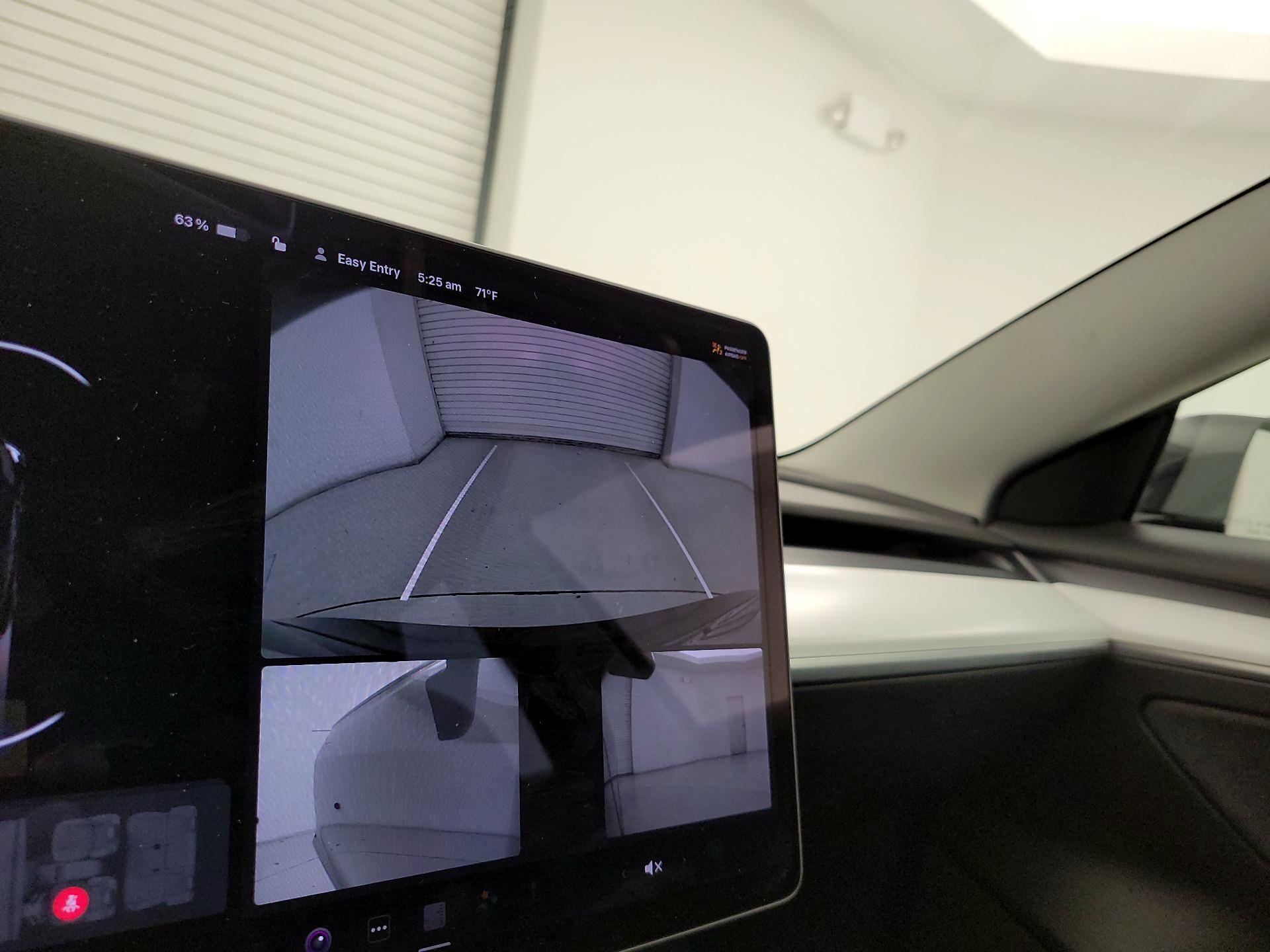 Thumbnail: 2021 Tesla Model 3 - 14