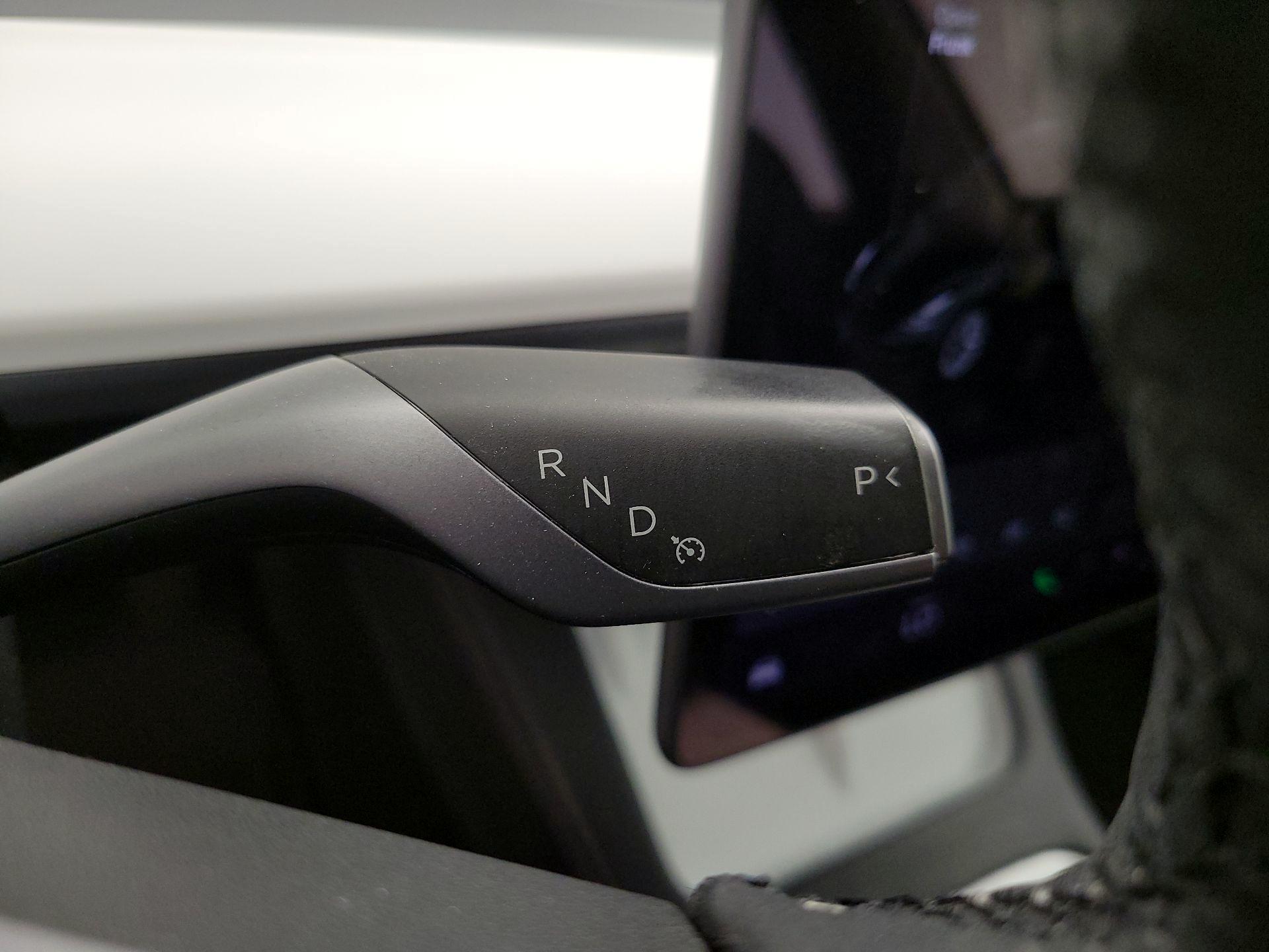 Thumbnail: 2021 Tesla Model 3 - 17