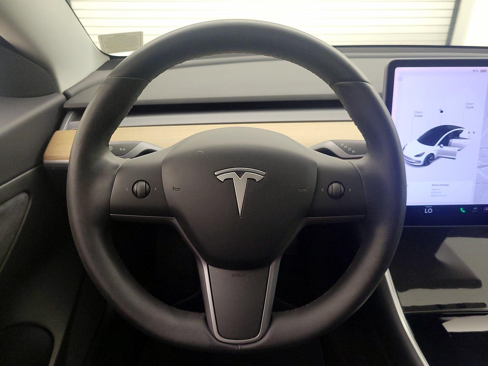 Thumbnail: 2020 Tesla Model 3 - 10