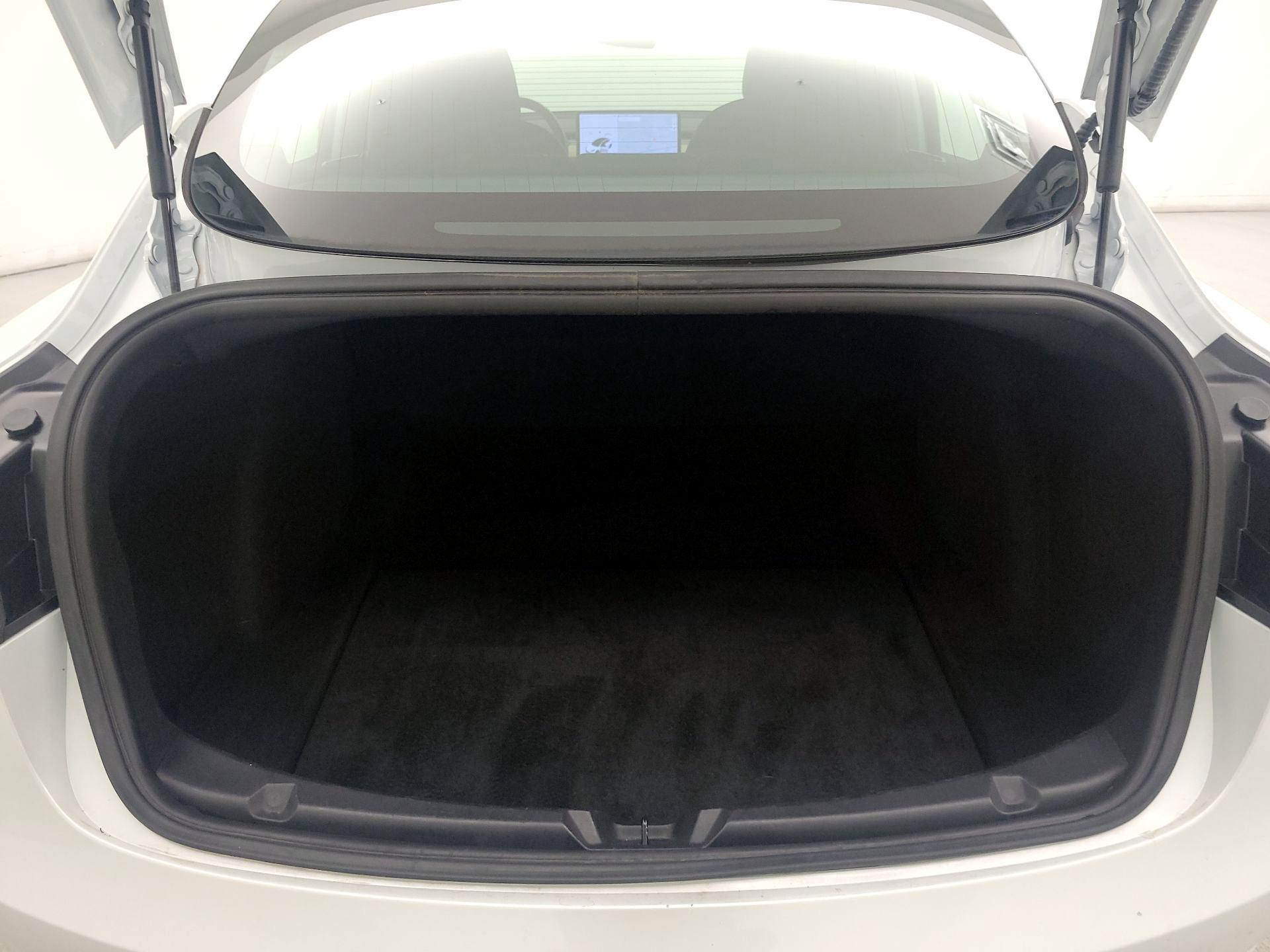 Thumbnail: 2020 Tesla Model 3 - 20