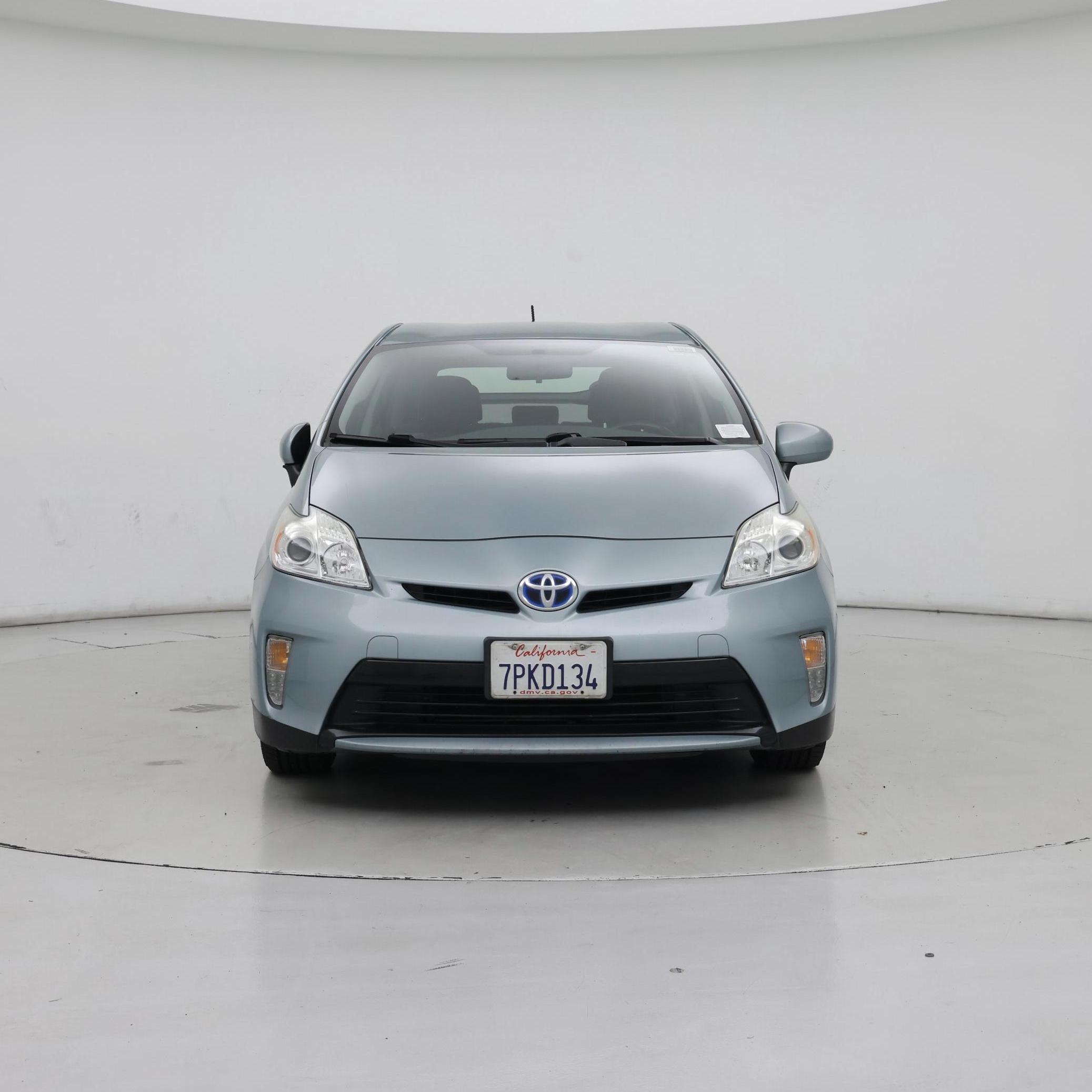 Thumbnail: 2015 Toyota Prius - 5