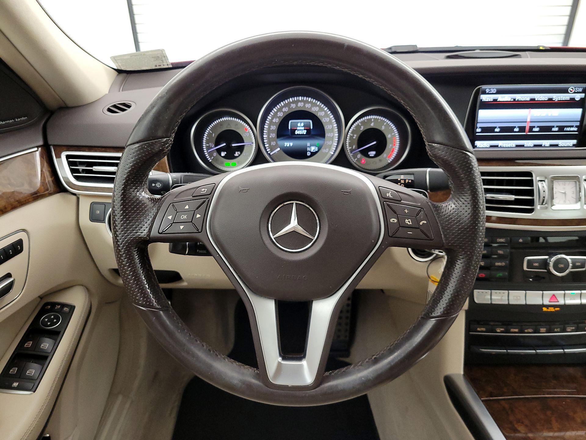 Thumbnail: 2015 Mercedes-Benz E-Class - 10