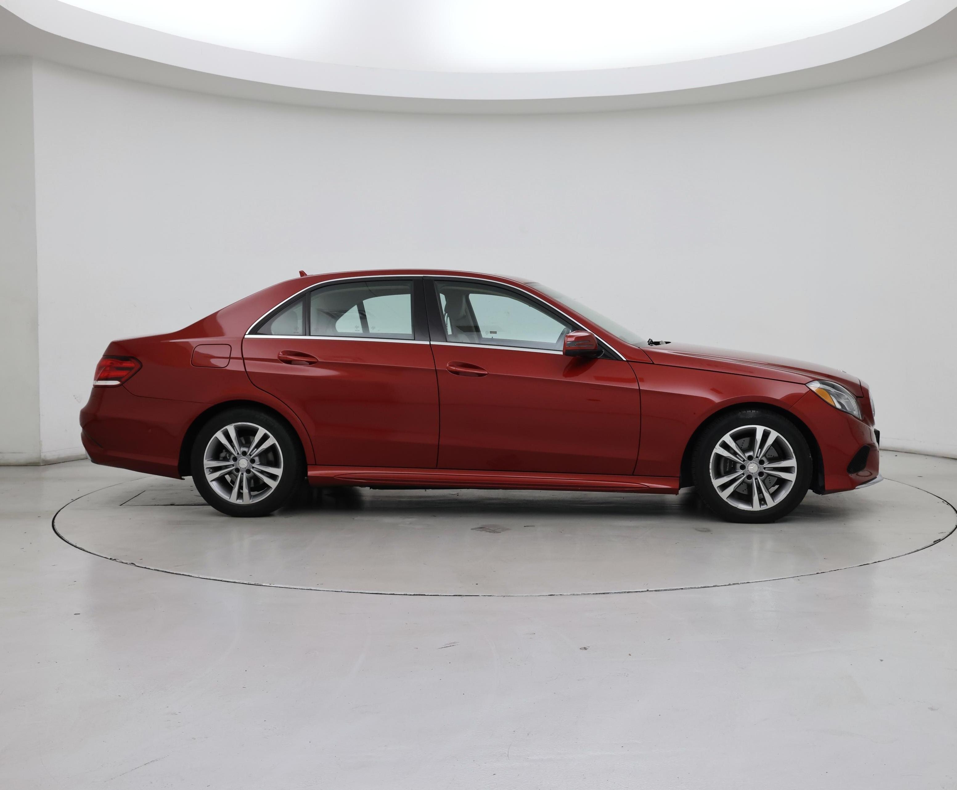 Thumbnail: 2015 Mercedes-Benz E-Class - 7