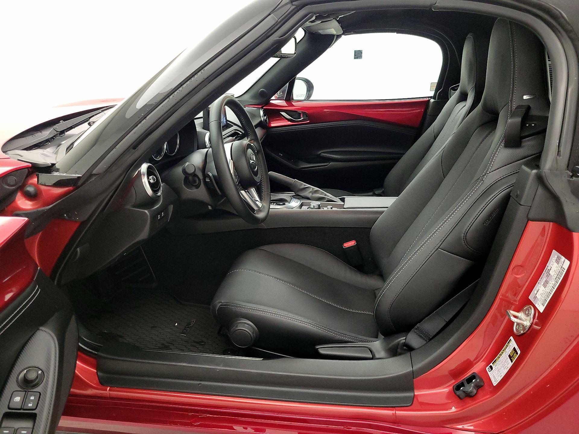 Thumbnail: 2022 Mazda MX-5 Miata - 11