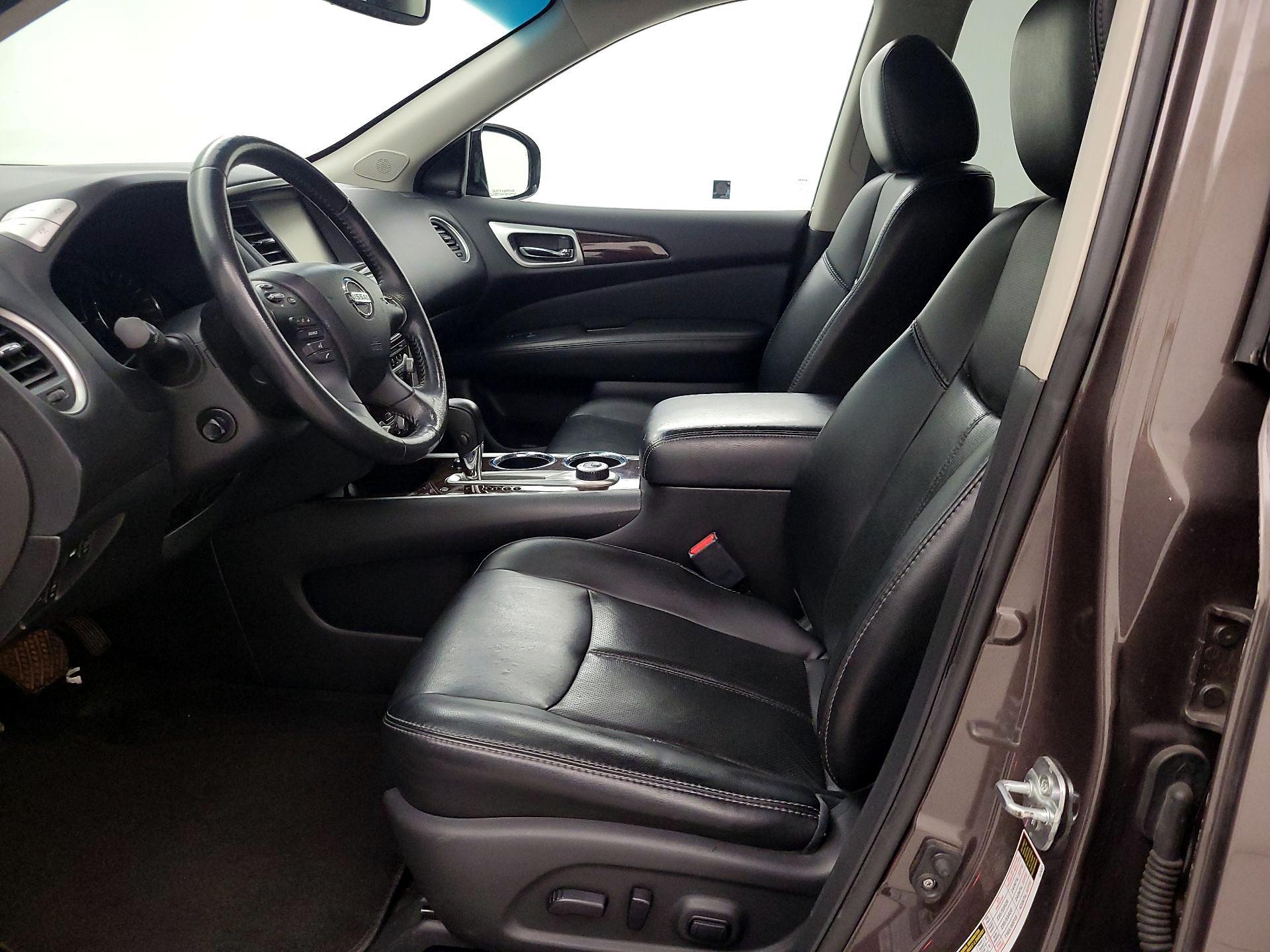 Thumbnail: 2015 Nissan Pathfinder - 11