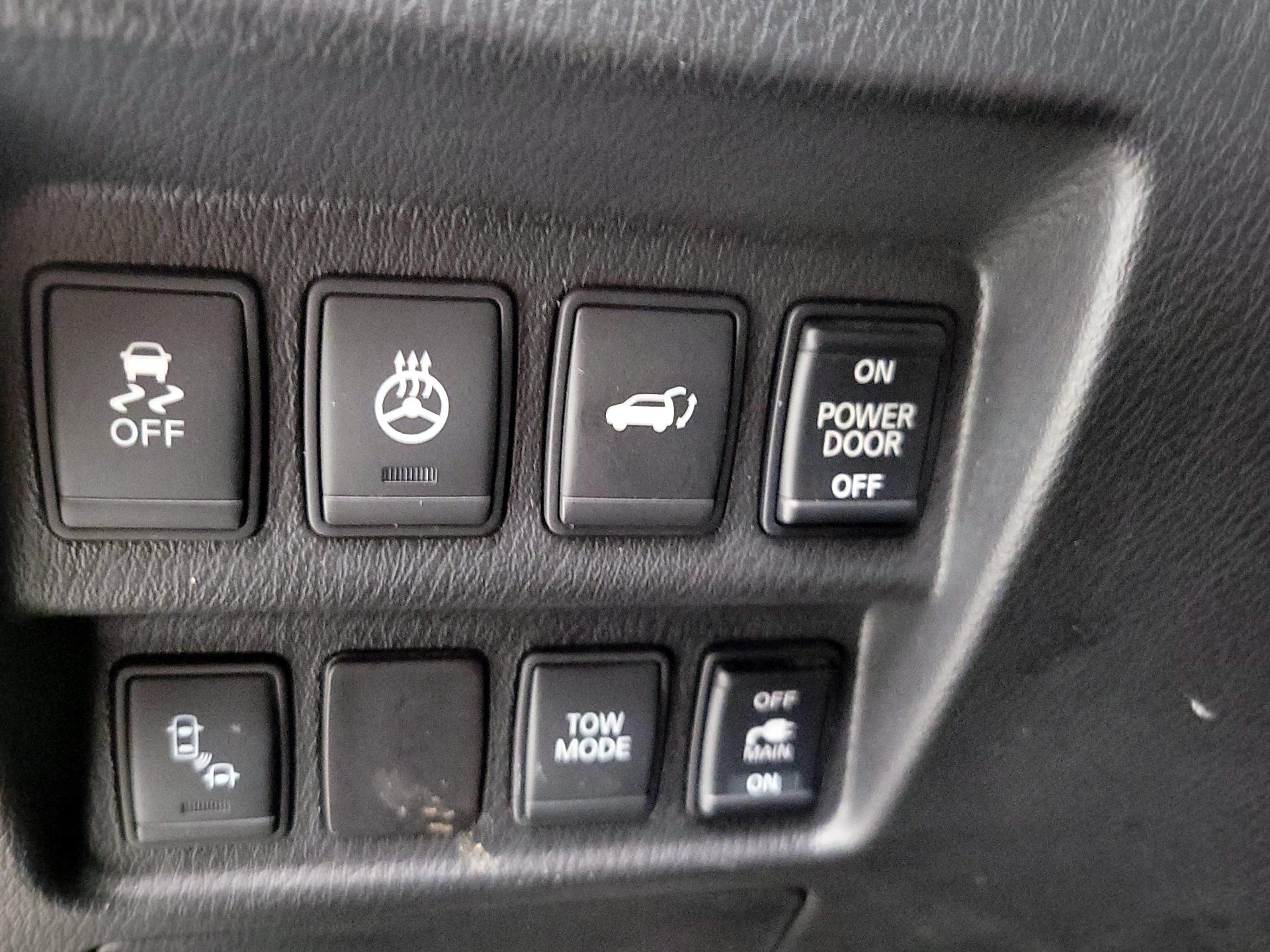 Thumbnail: 2015 Nissan Pathfinder - 13