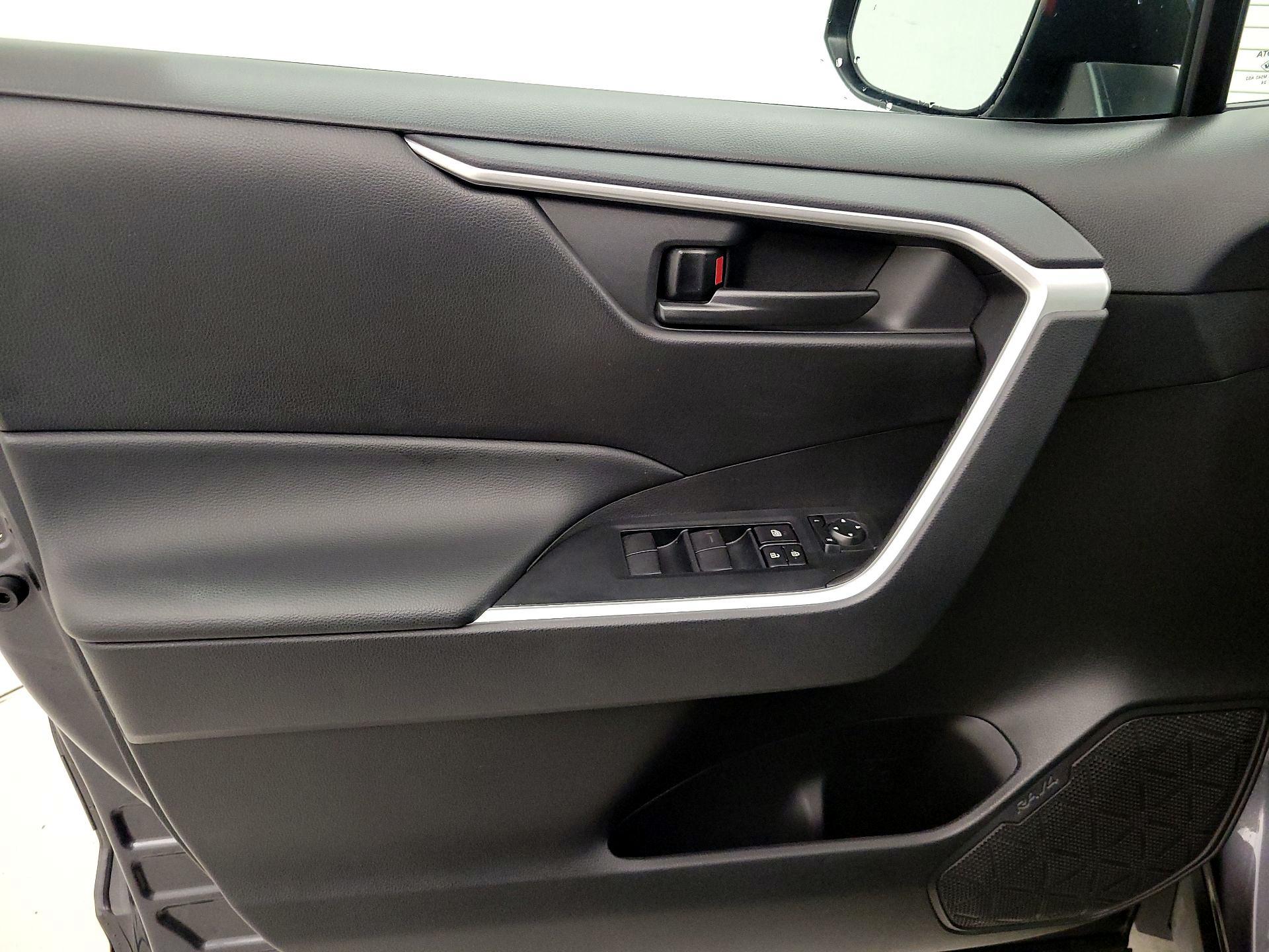 Thumbnail: 2024 Toyota RAV4 - 12