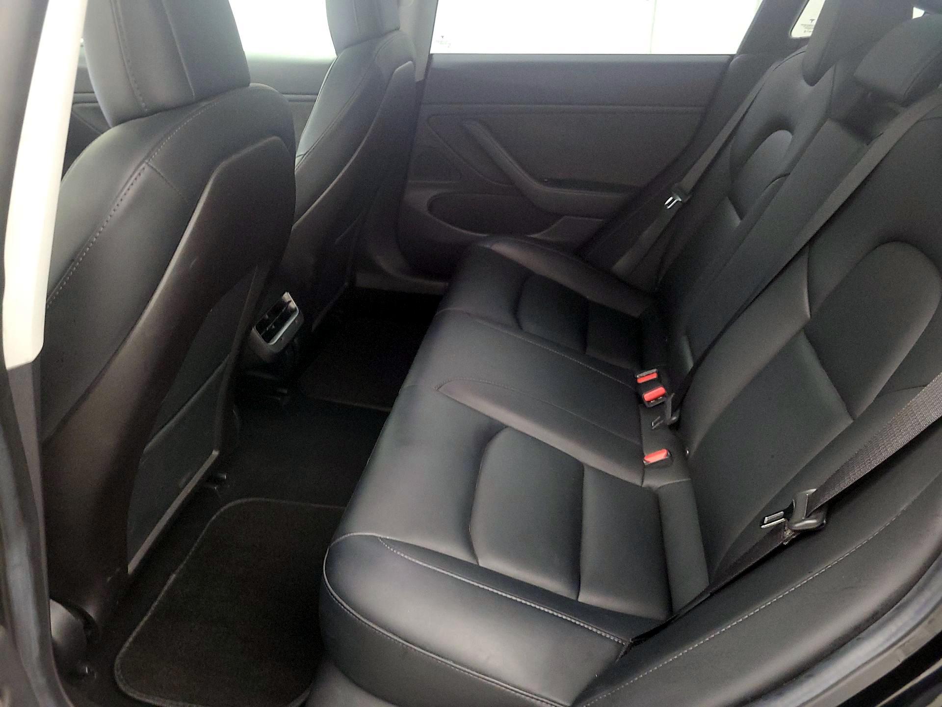 Thumbnail: 2019 Tesla Model 3 - 19