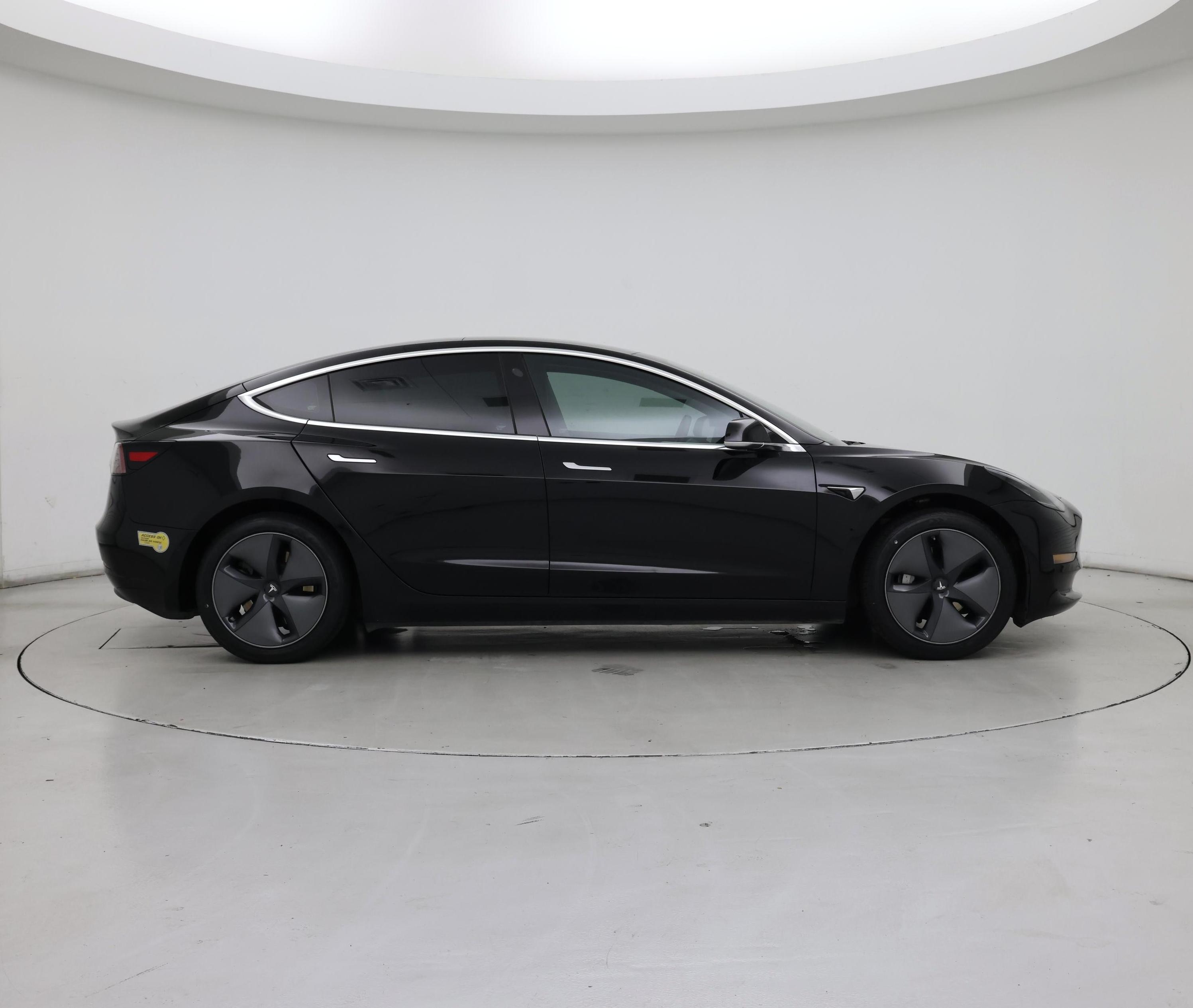 Thumbnail: 2019 Tesla Model 3 - 7