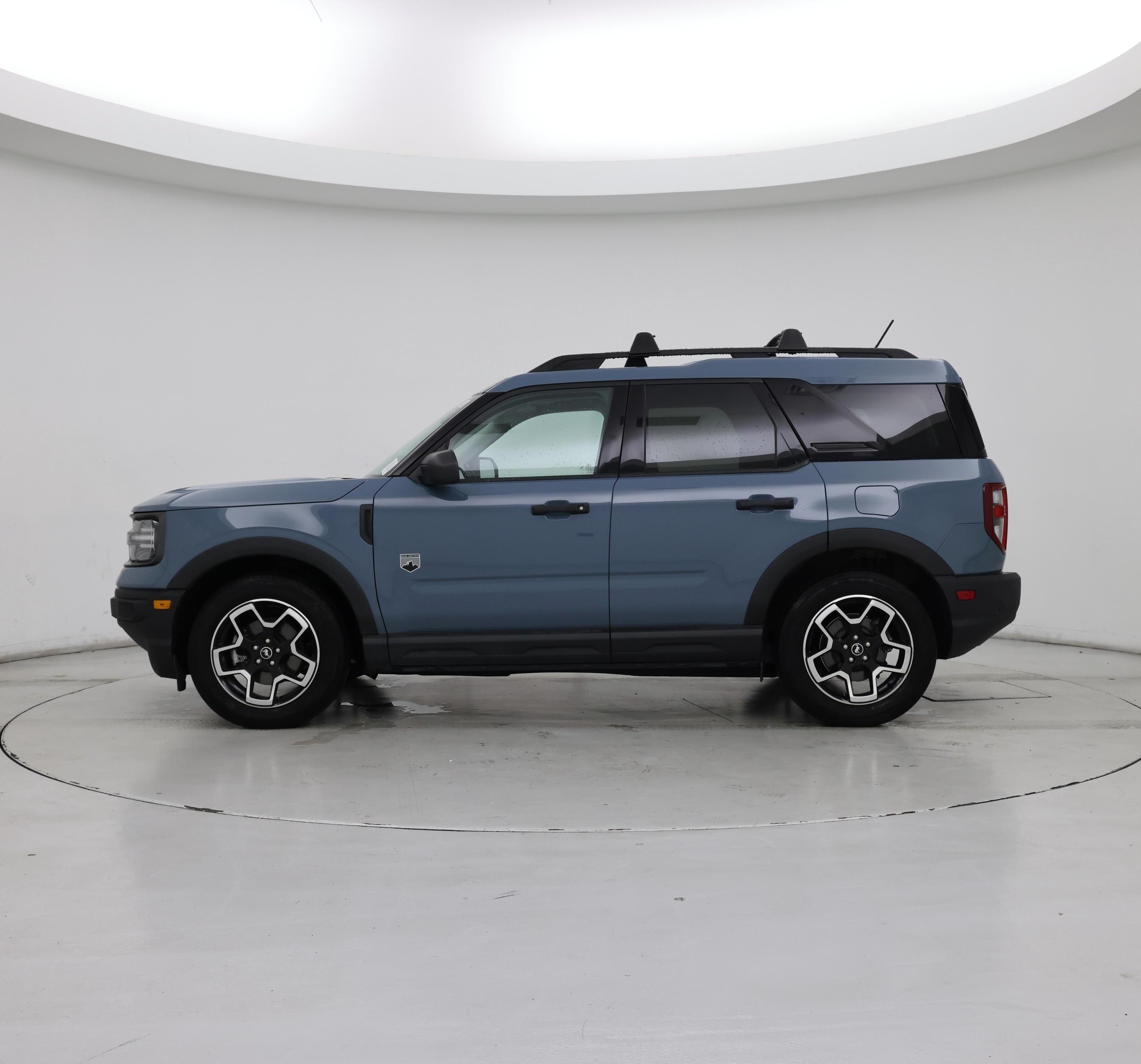 Thumbnail: 2021 Ford Bronco Sport - 3