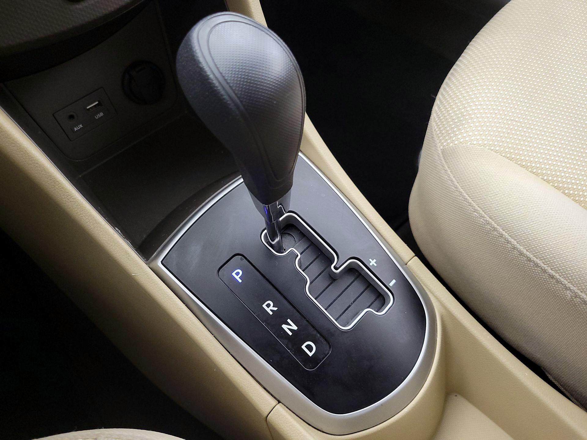 Thumbnail: 2014 Hyundai Accent - 16
