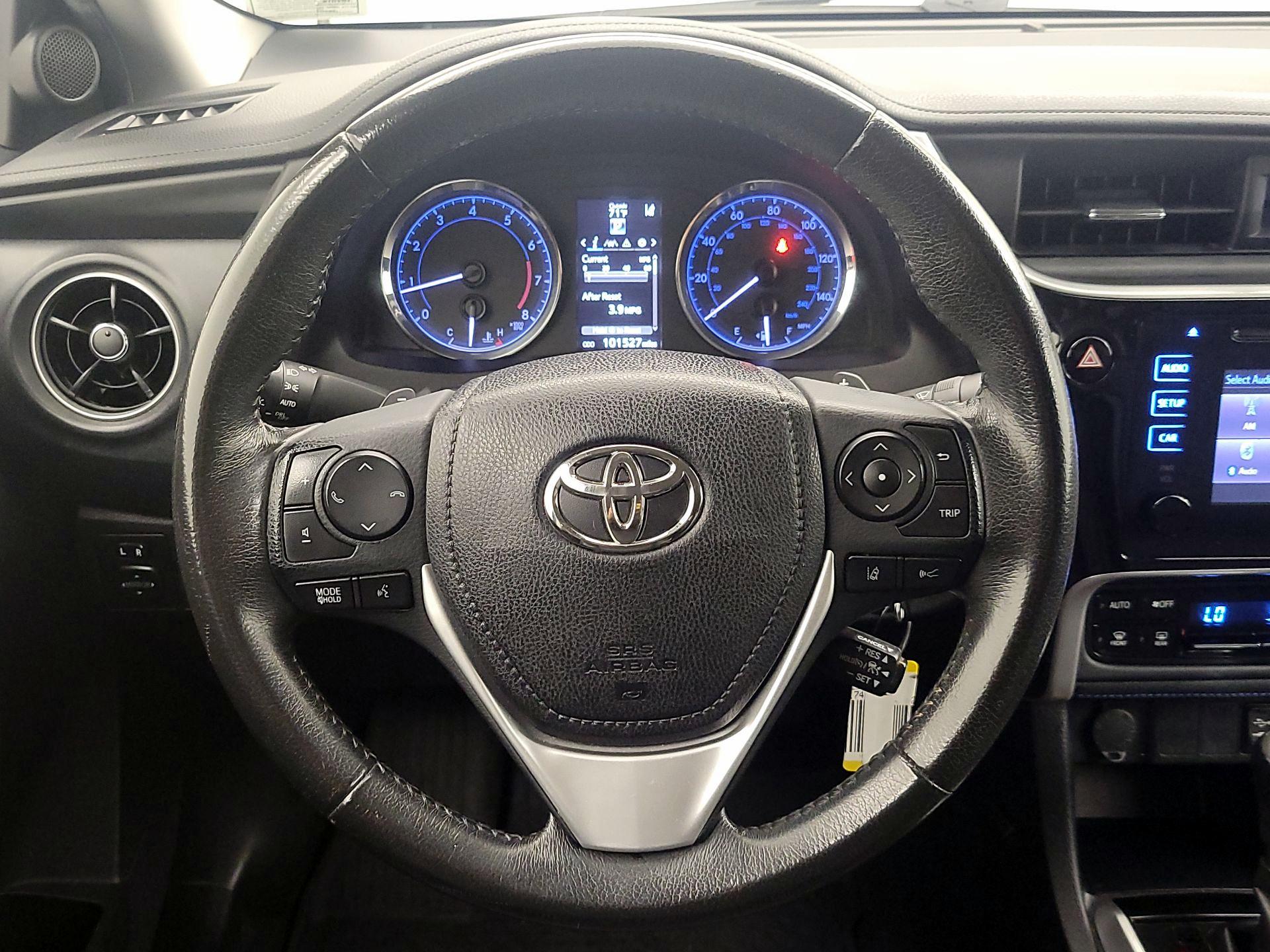 Thumbnail: 2019 Toyota Corolla - 10