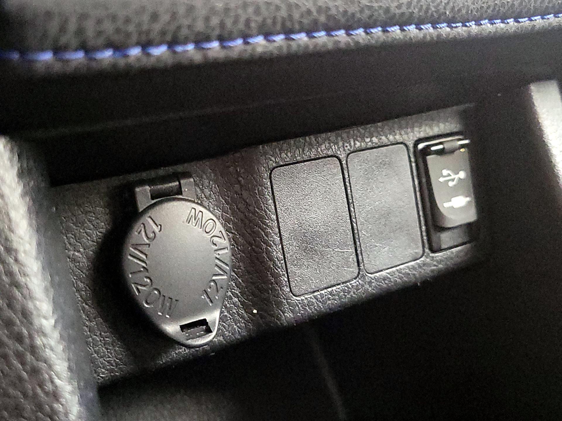 Thumbnail: 2019 Toyota Corolla - 18