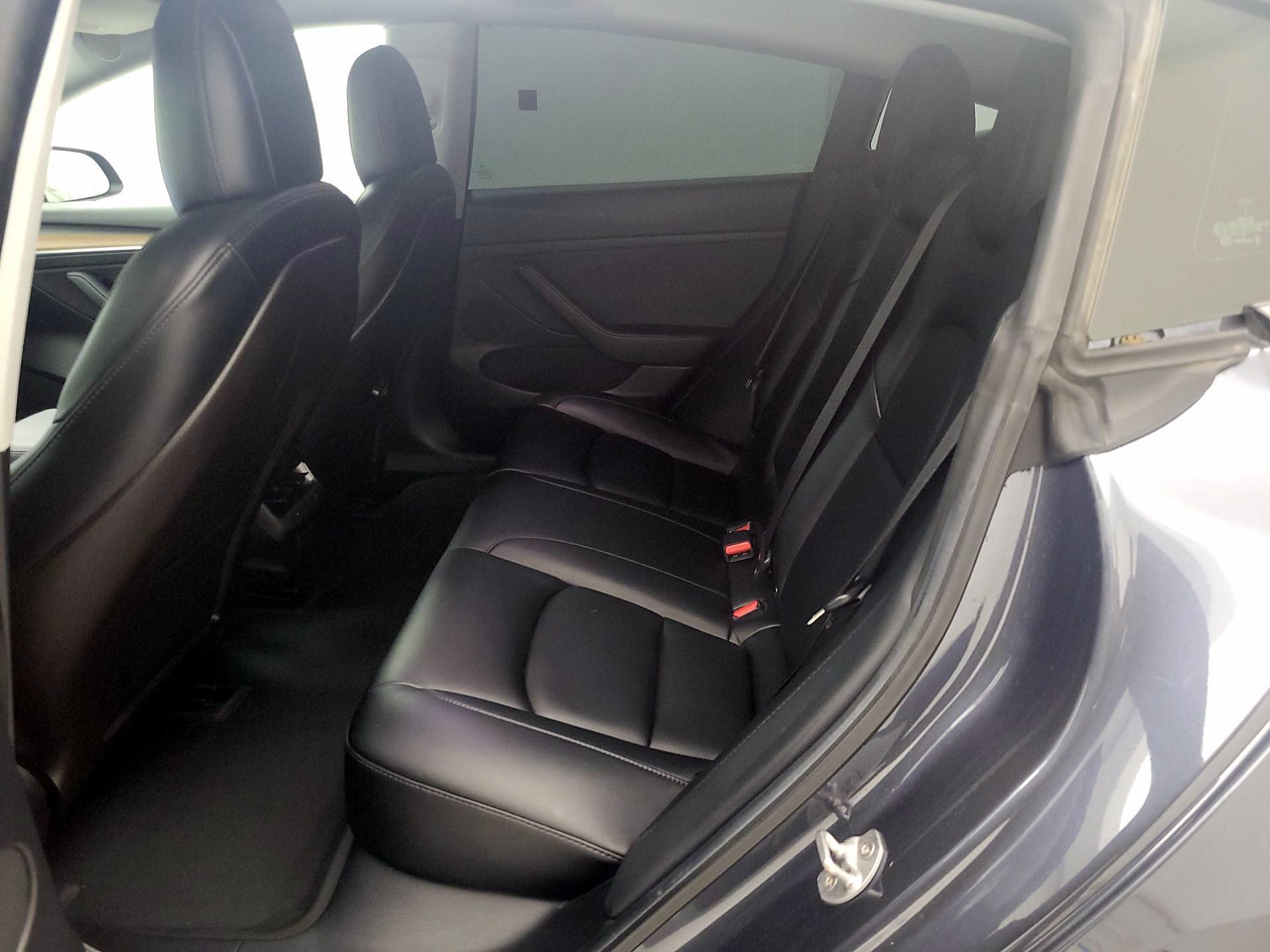 Thumbnail: 2021 Tesla Model 3 - 20