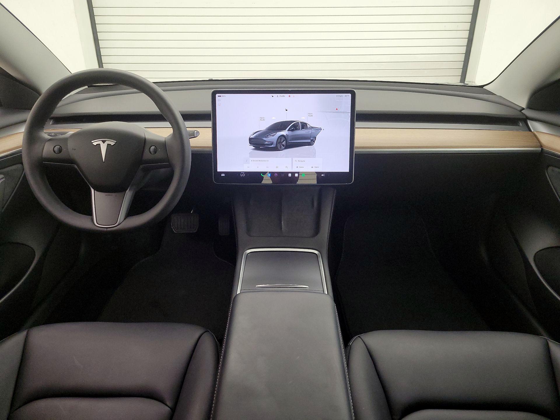 Thumbnail: 2023 Tesla Model 3 - 9