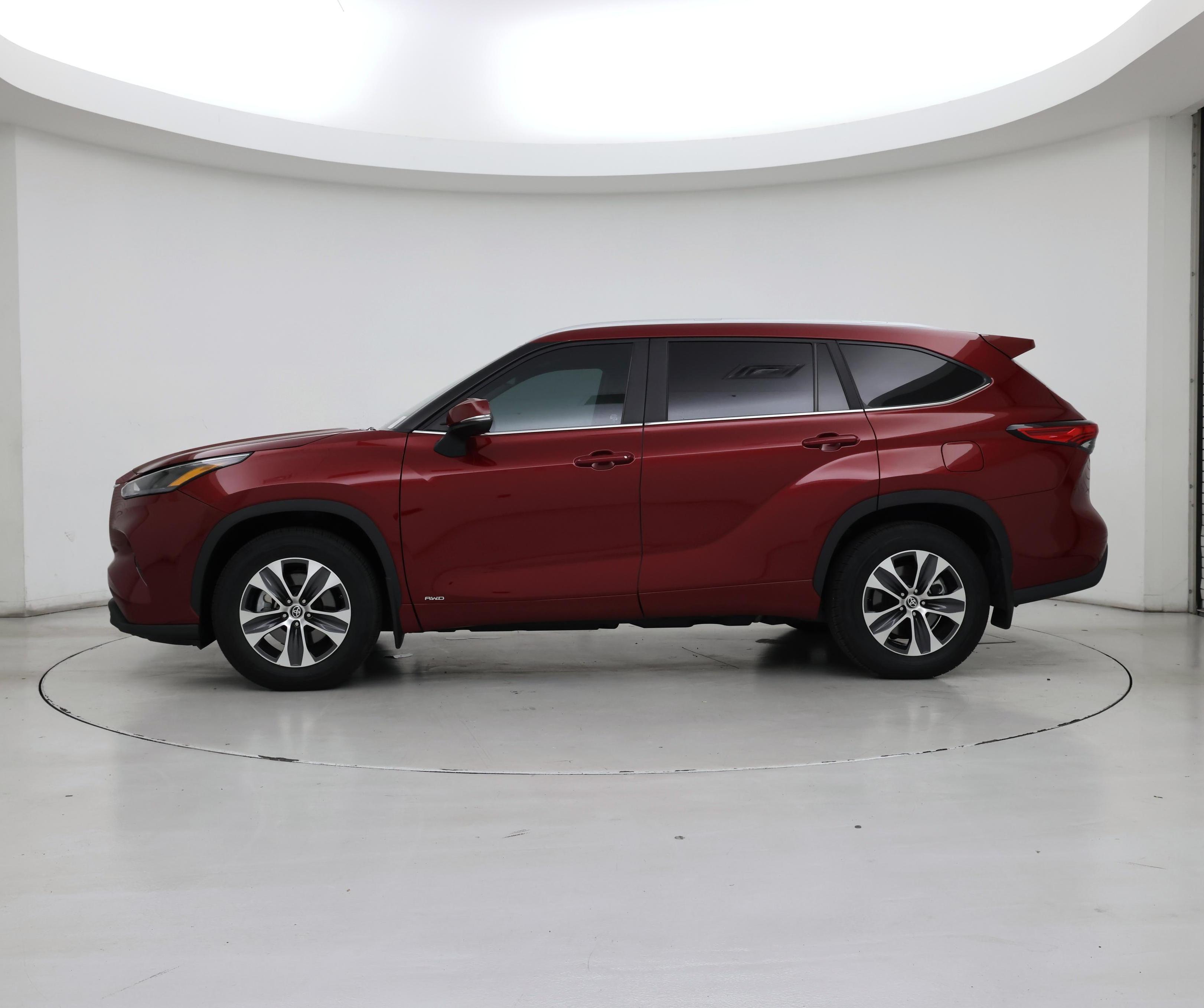 Thumbnail: 2023 Toyota Highlander - 3