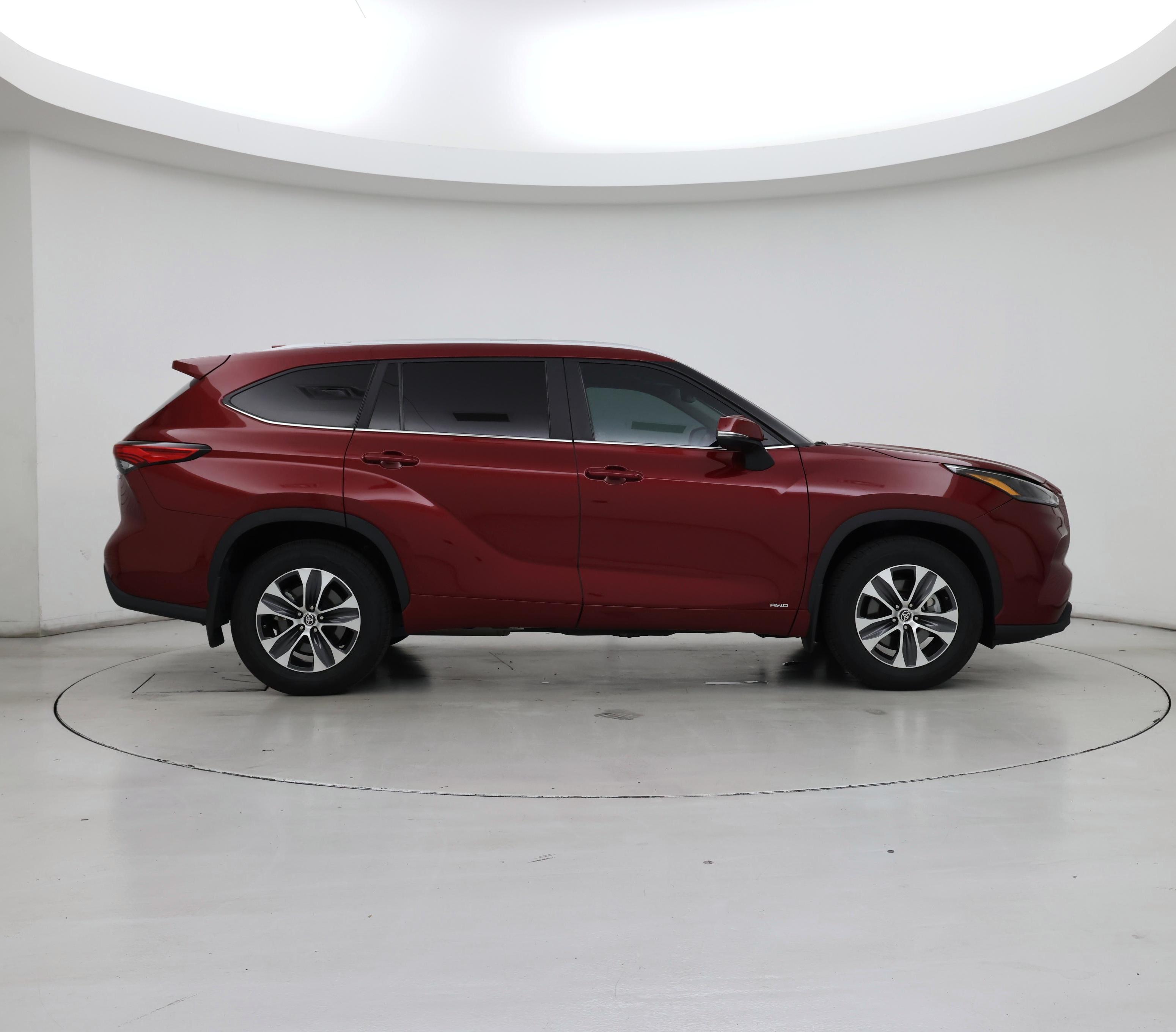 Thumbnail: 2023 Toyota Highlander - 7