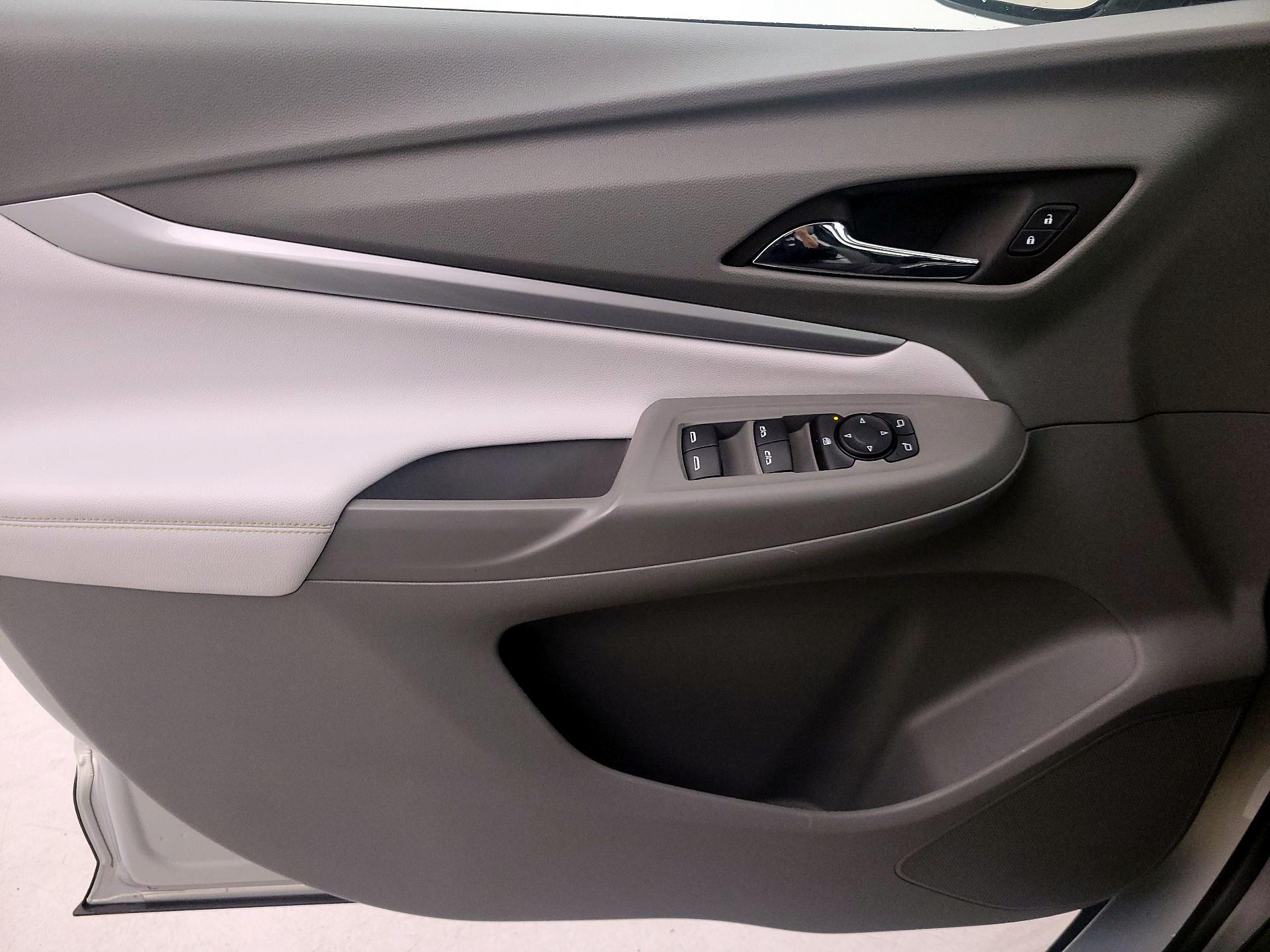 Thumbnail: 2023 Chevrolet Bolt EUV - 12