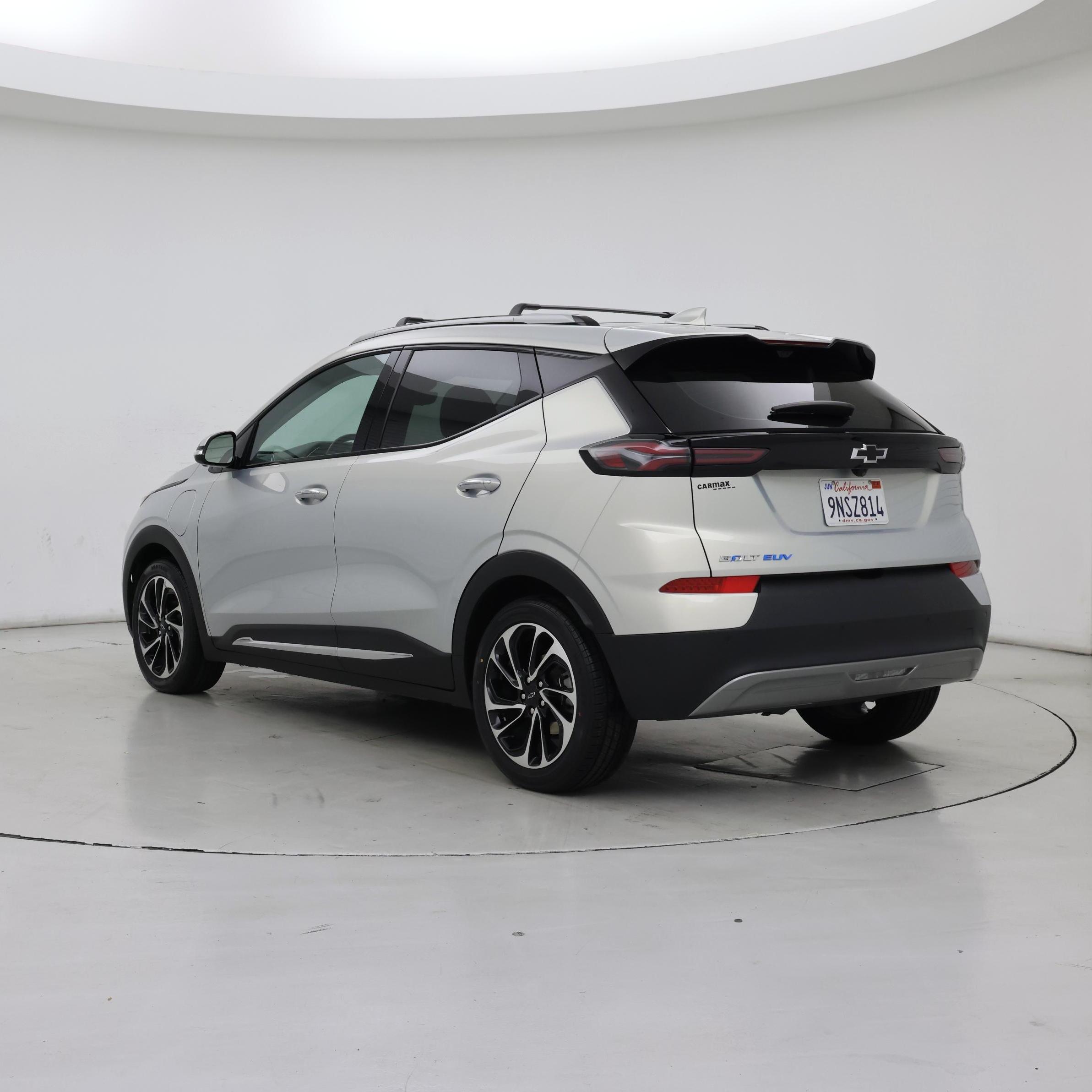 Thumbnail: 2023 Chevrolet Bolt EUV - 2