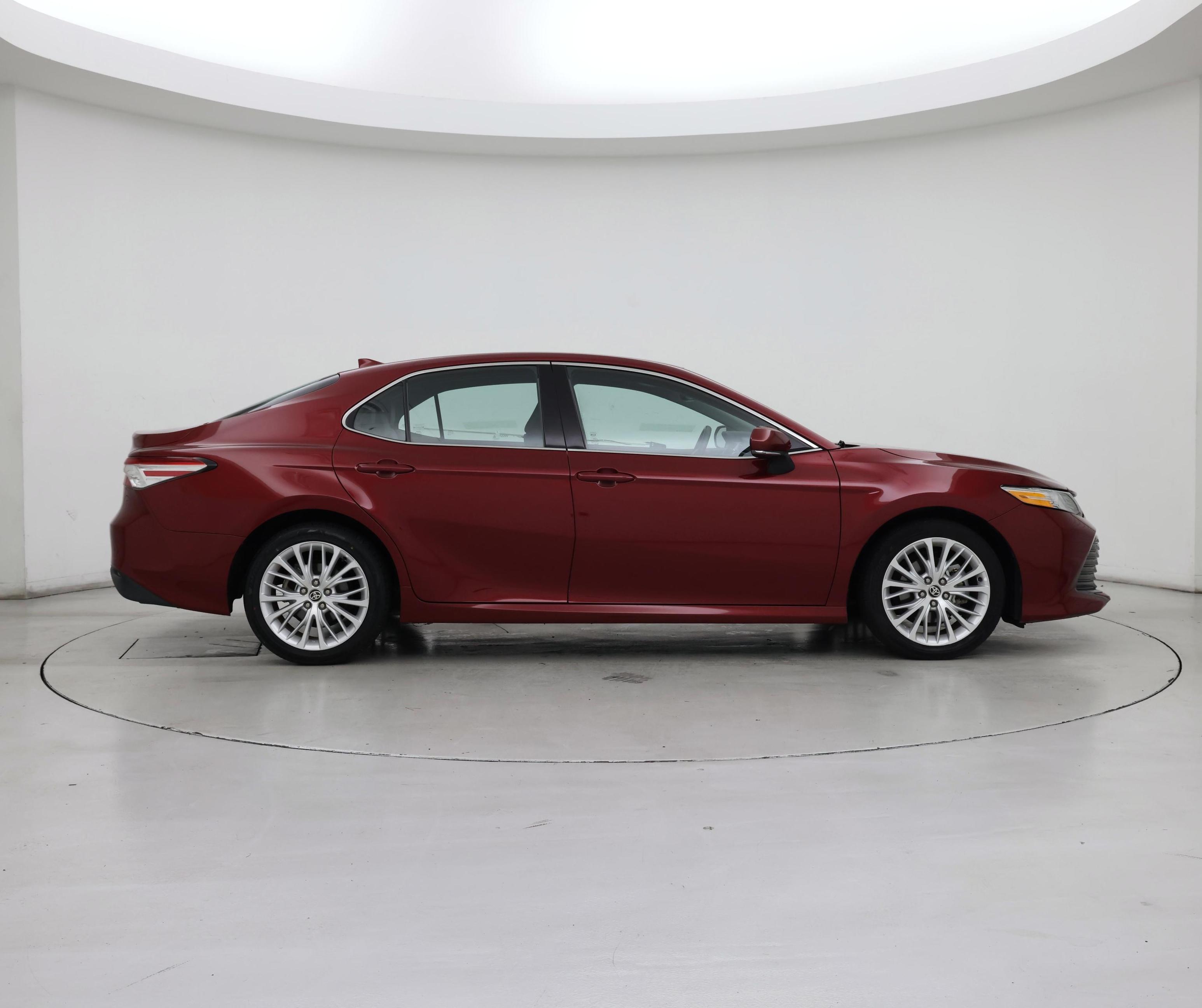 Thumbnail: 2020 Toyota Camry - 7