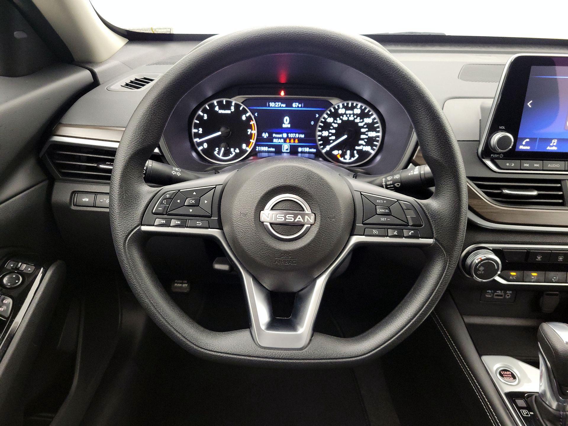 Thumbnail: 2023 Nissan Altima - 10