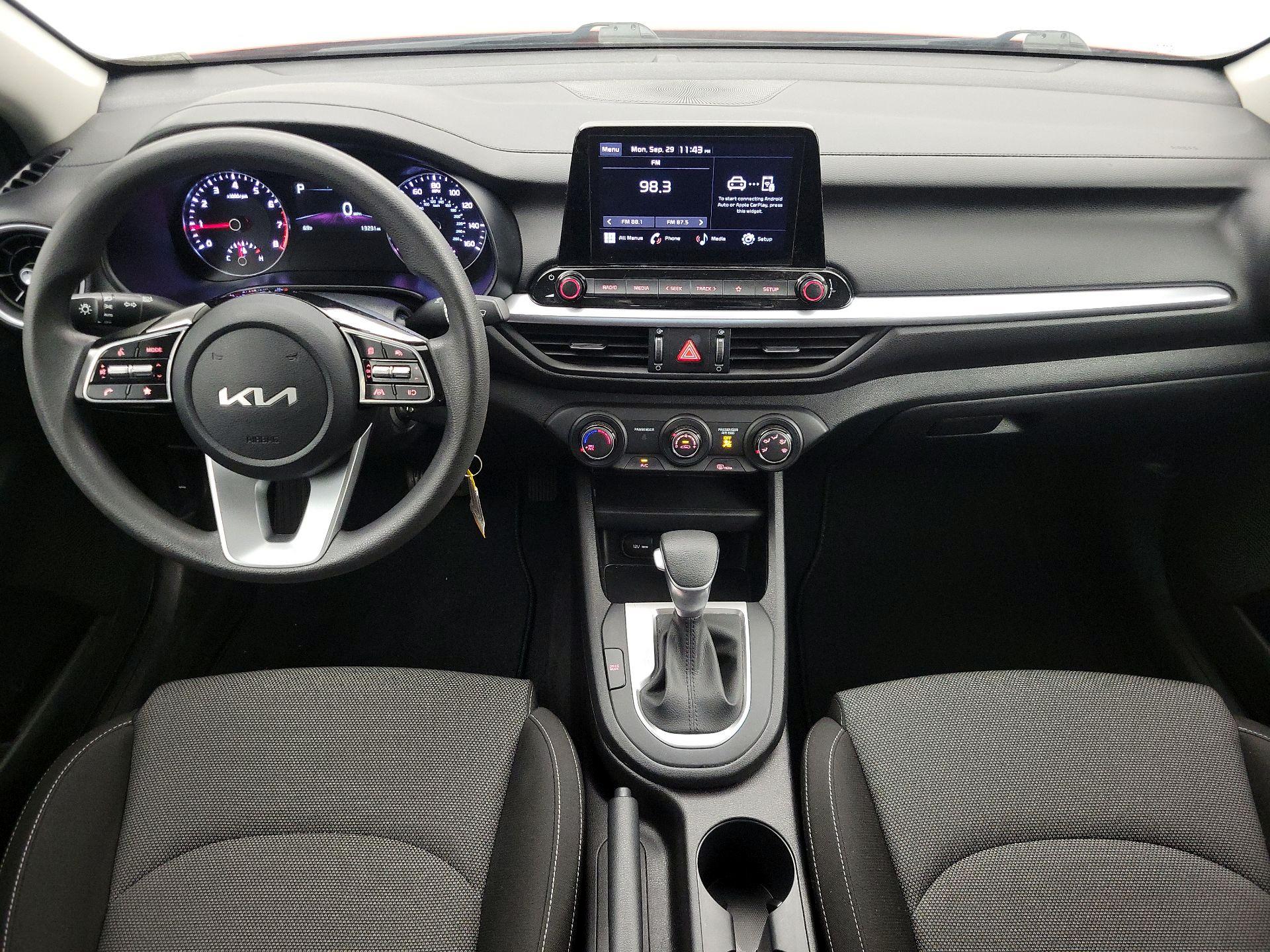 Thumbnail: 2023 Kia Forte - 9
