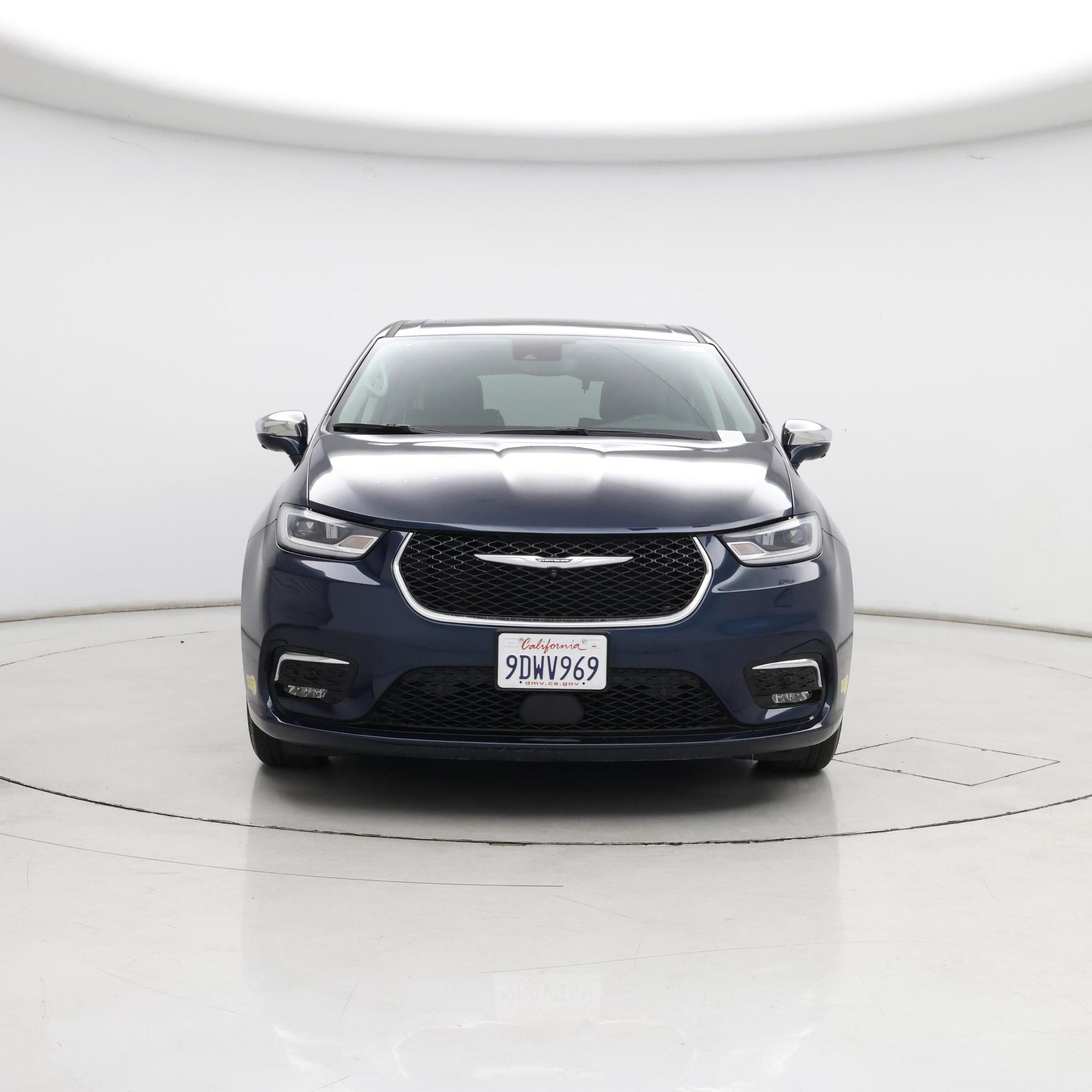 Thumbnail: 2022 Chrysler Pacifica - 5