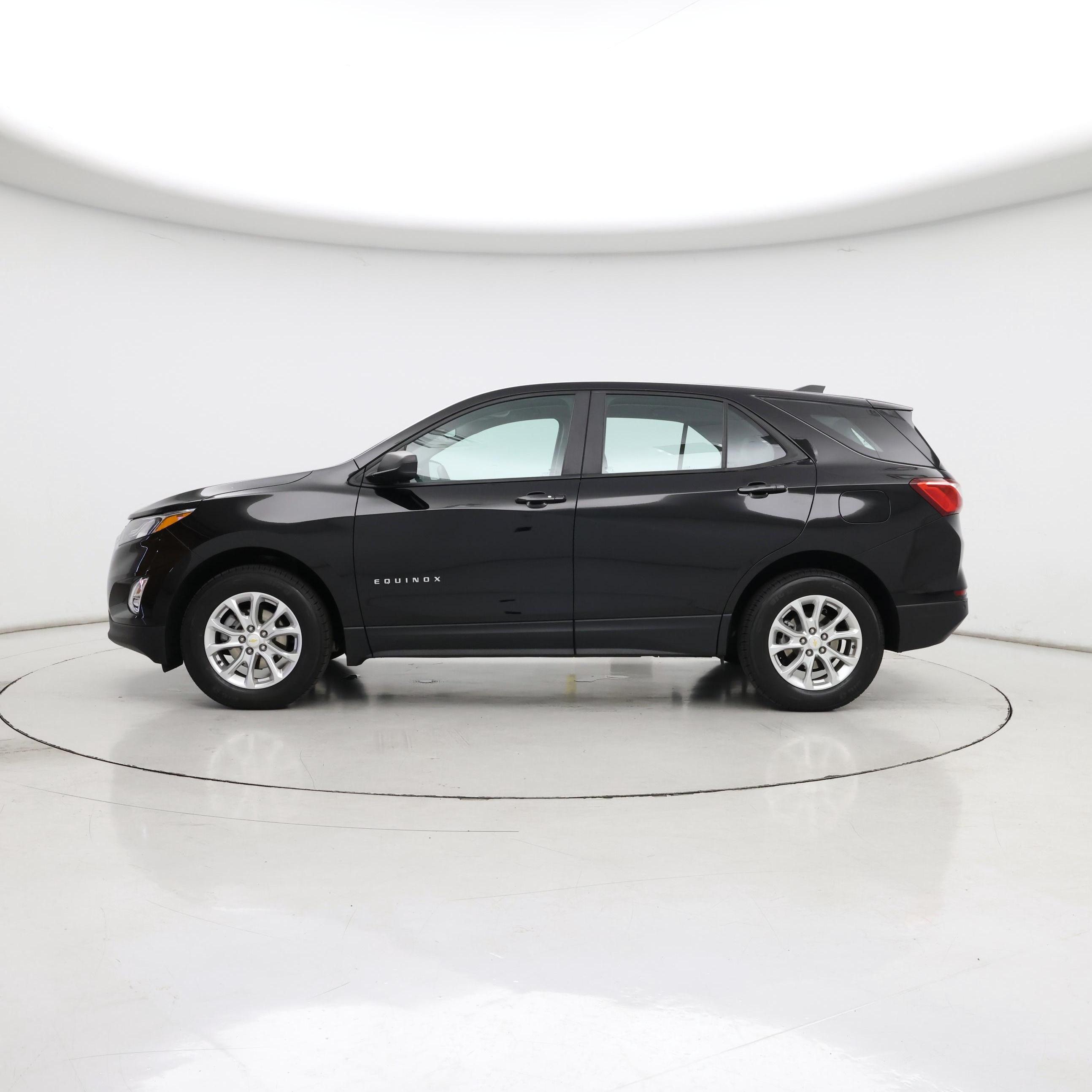 Thumbnail: 2021 Chevrolet Equinox - 3