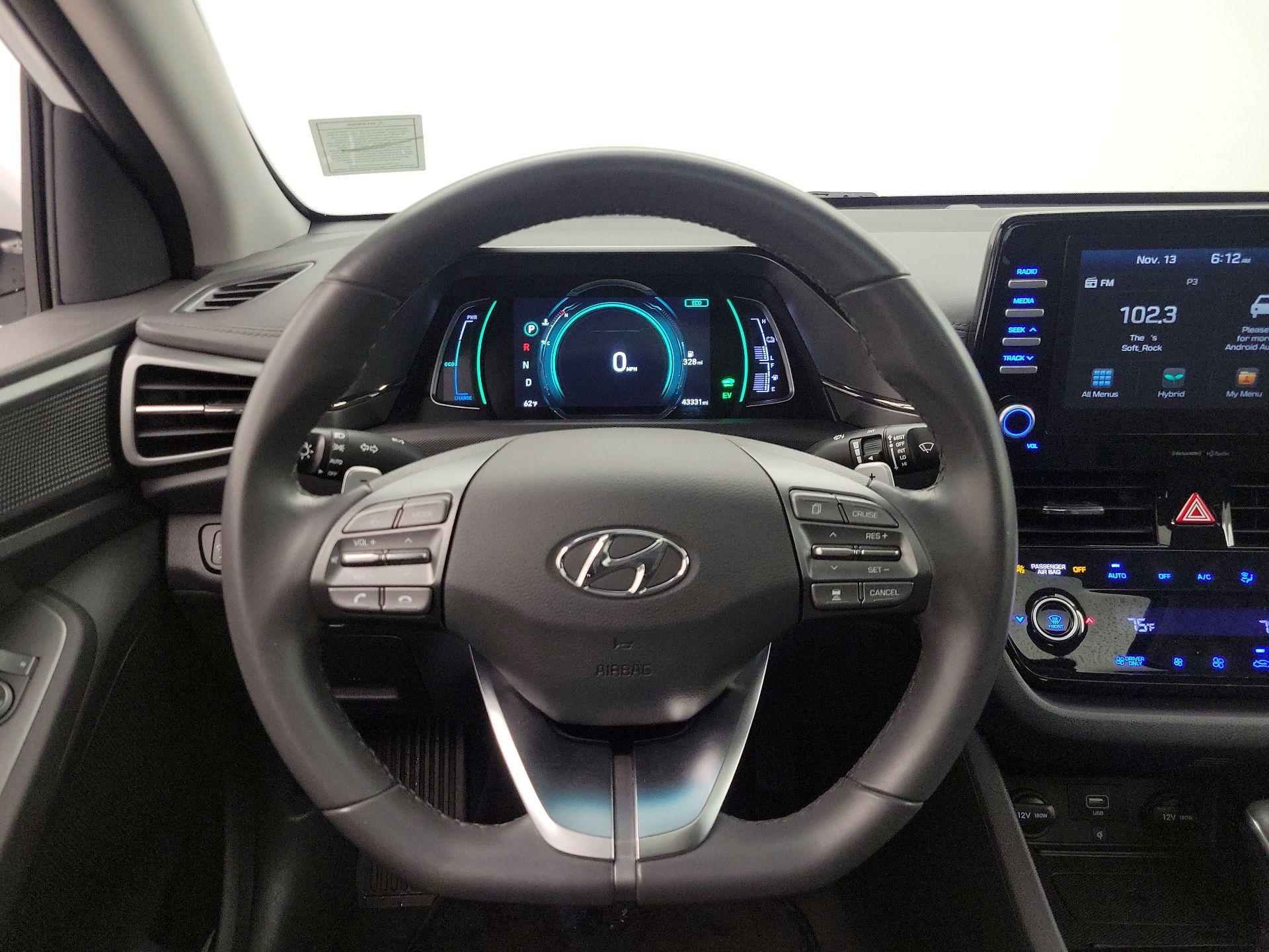 Thumbnail: 2020 Hyundai Ioniq - 10