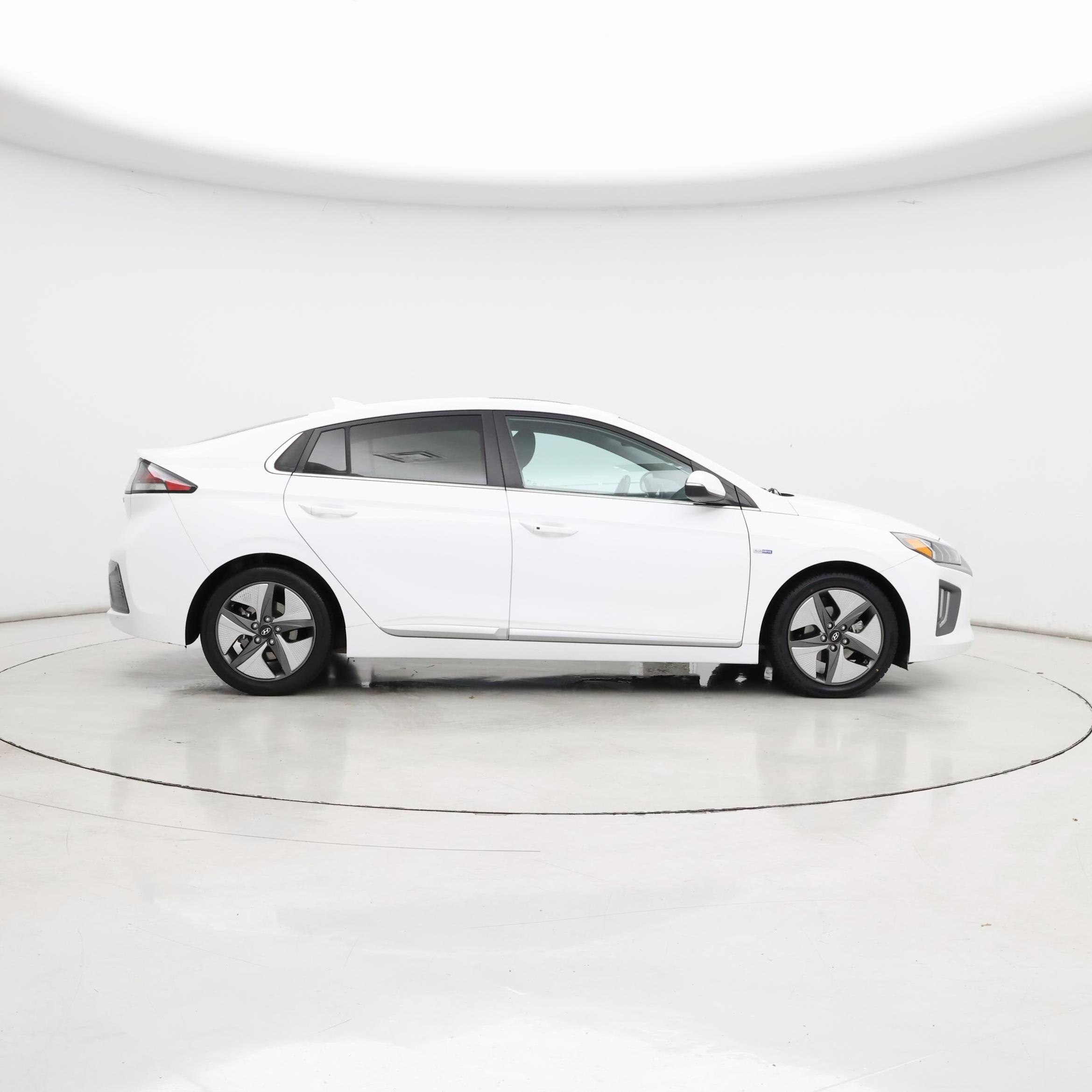 Thumbnail: 2020 Hyundai Ioniq - 7