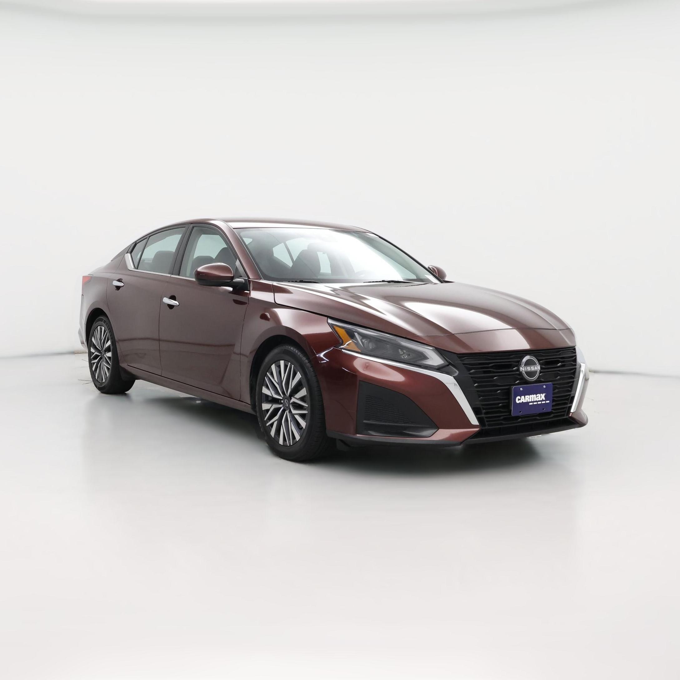 Thumbnail: 2023 Nissan Altima - 1