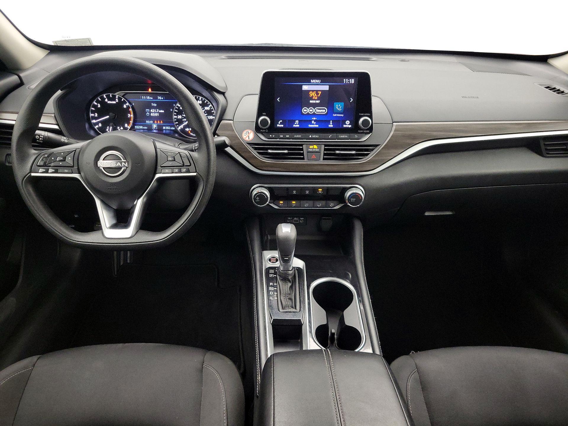 Thumbnail: 2023 Nissan Altima - 9