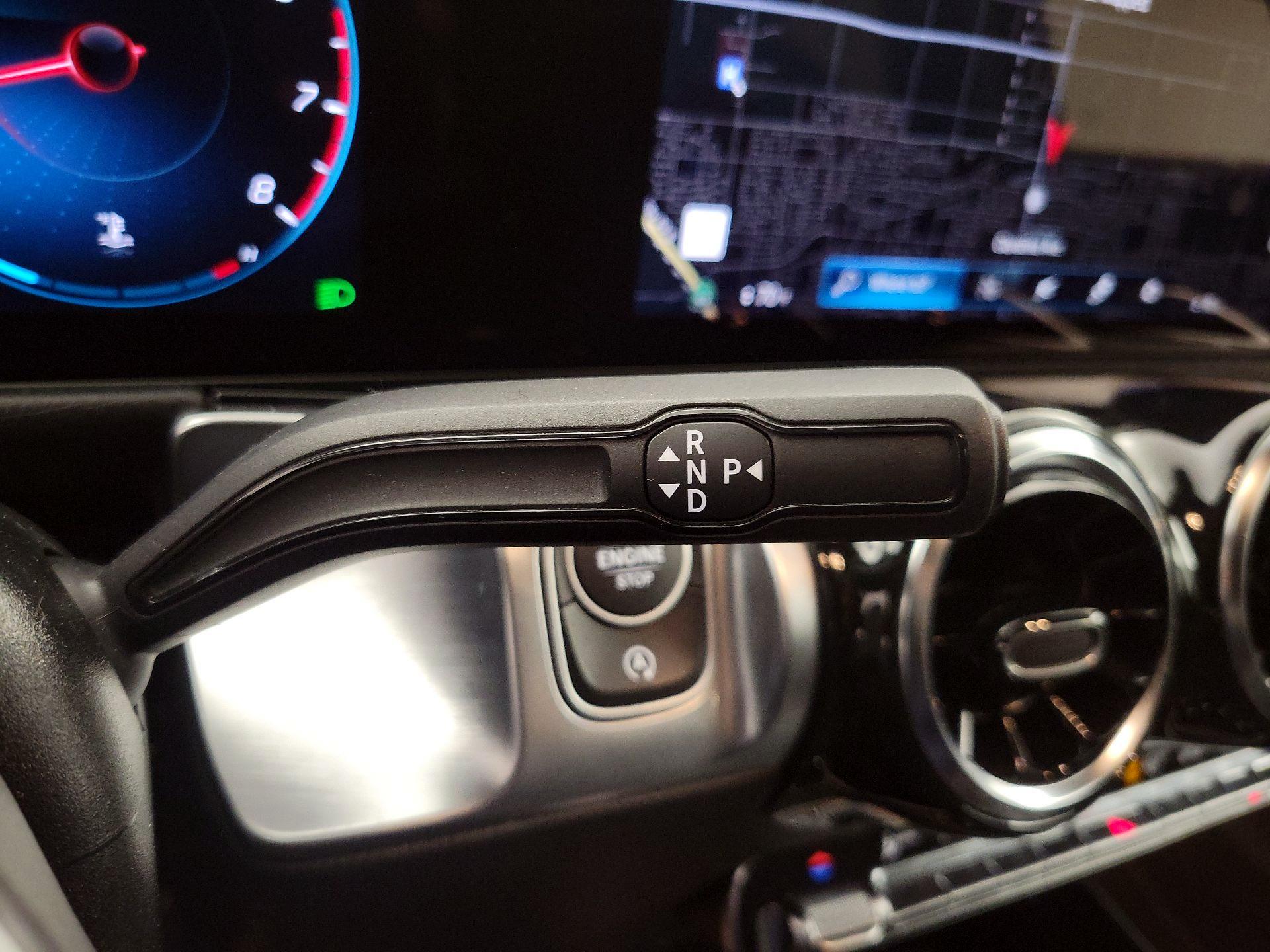 Thumbnail: 2023 Mercedes-Benz GLB - 18