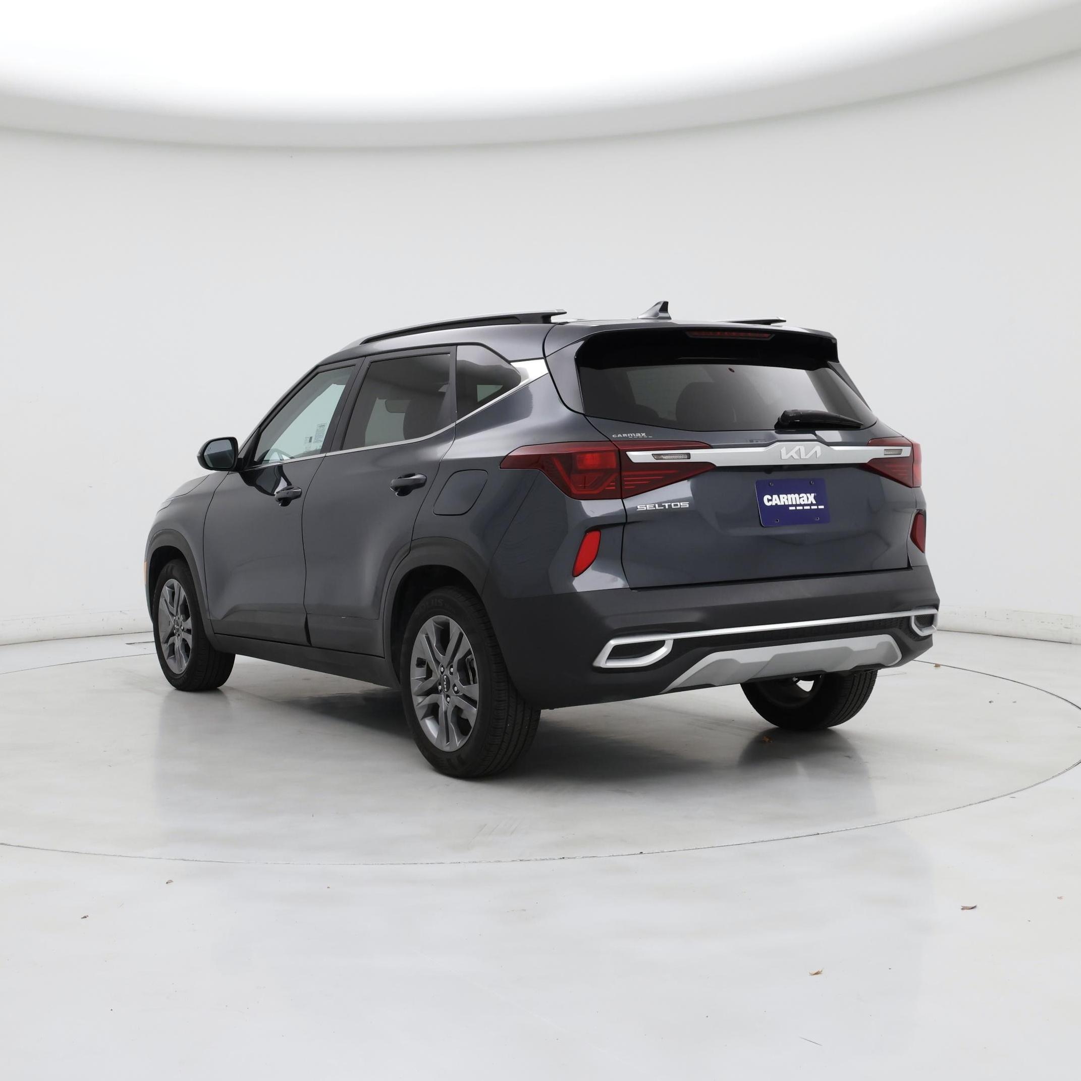 Thumbnail: 2023 Kia Seltos - 2