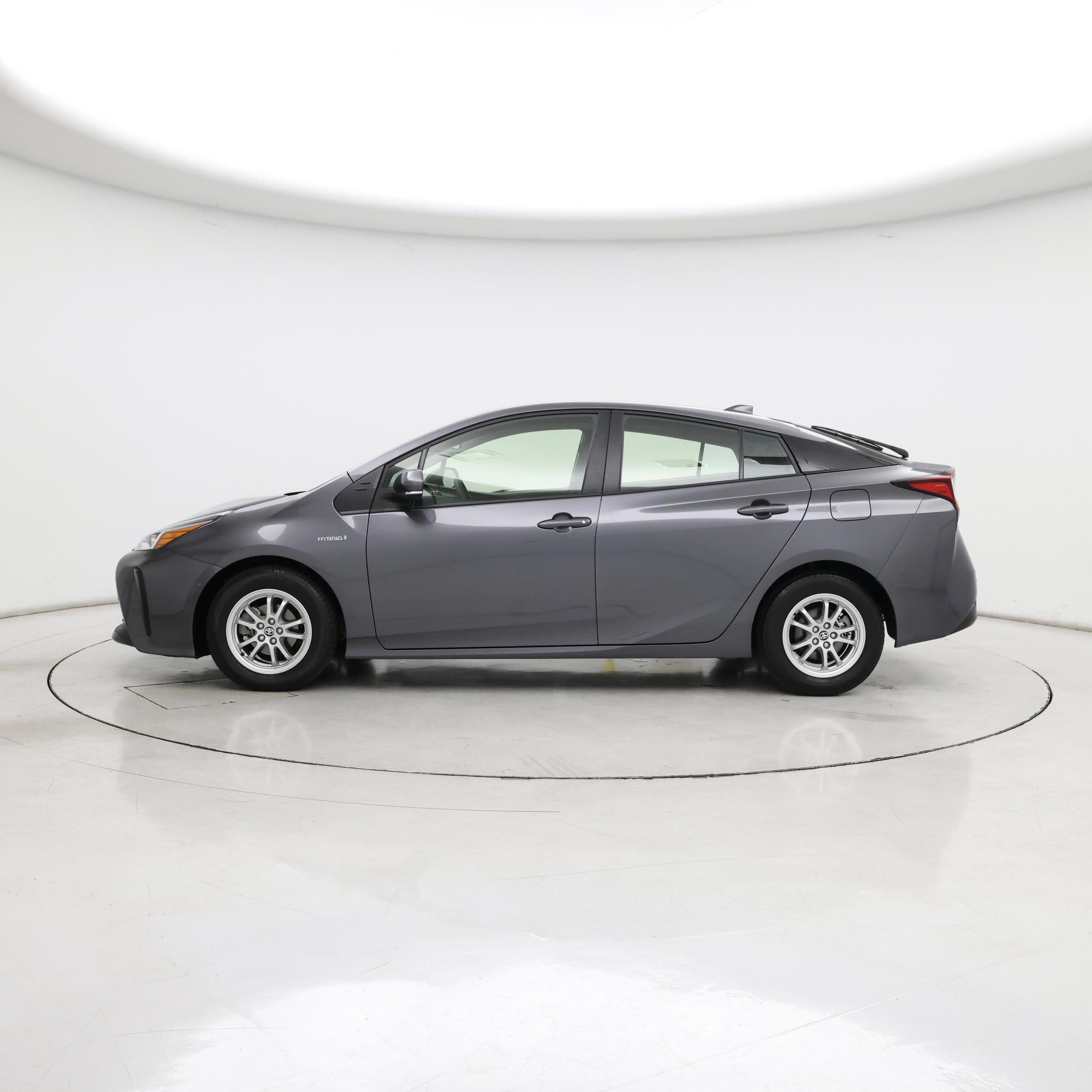 Thumbnail: 2022 Toyota Prius - 3