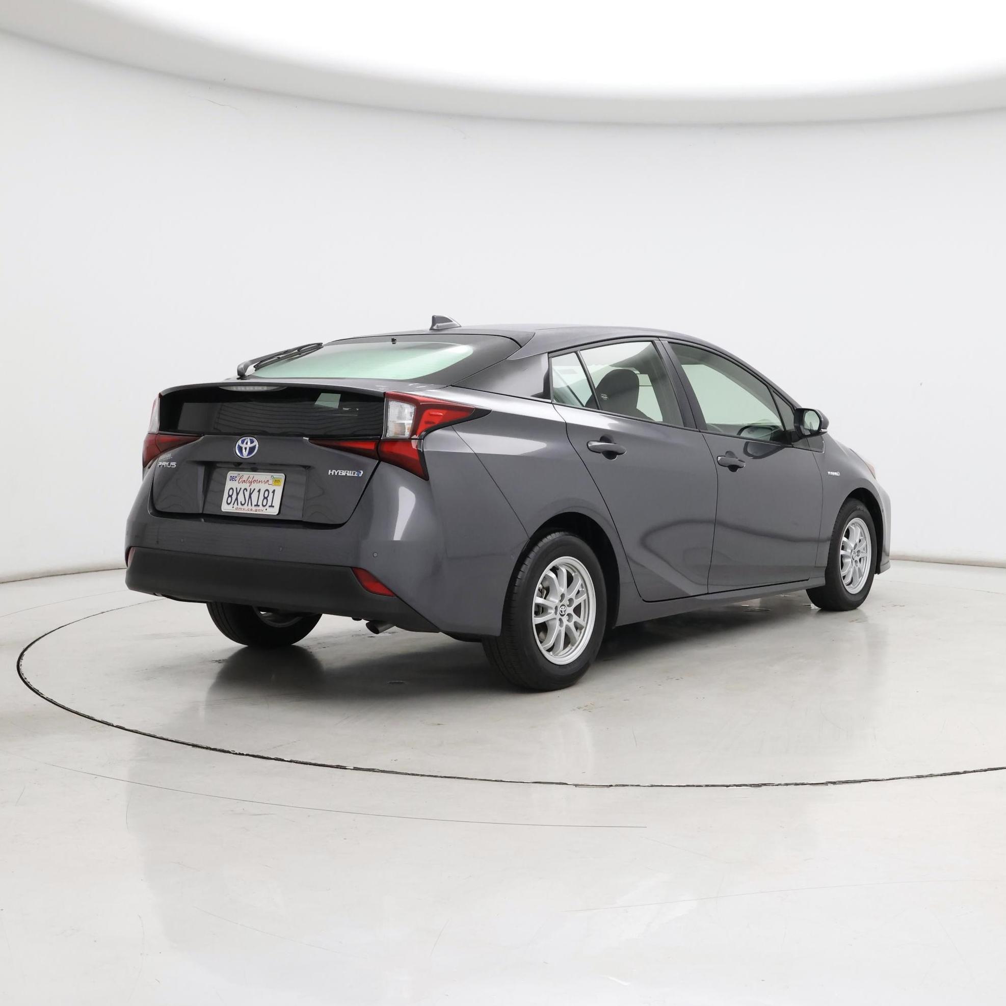 Thumbnail: 2022 Toyota Prius - 8