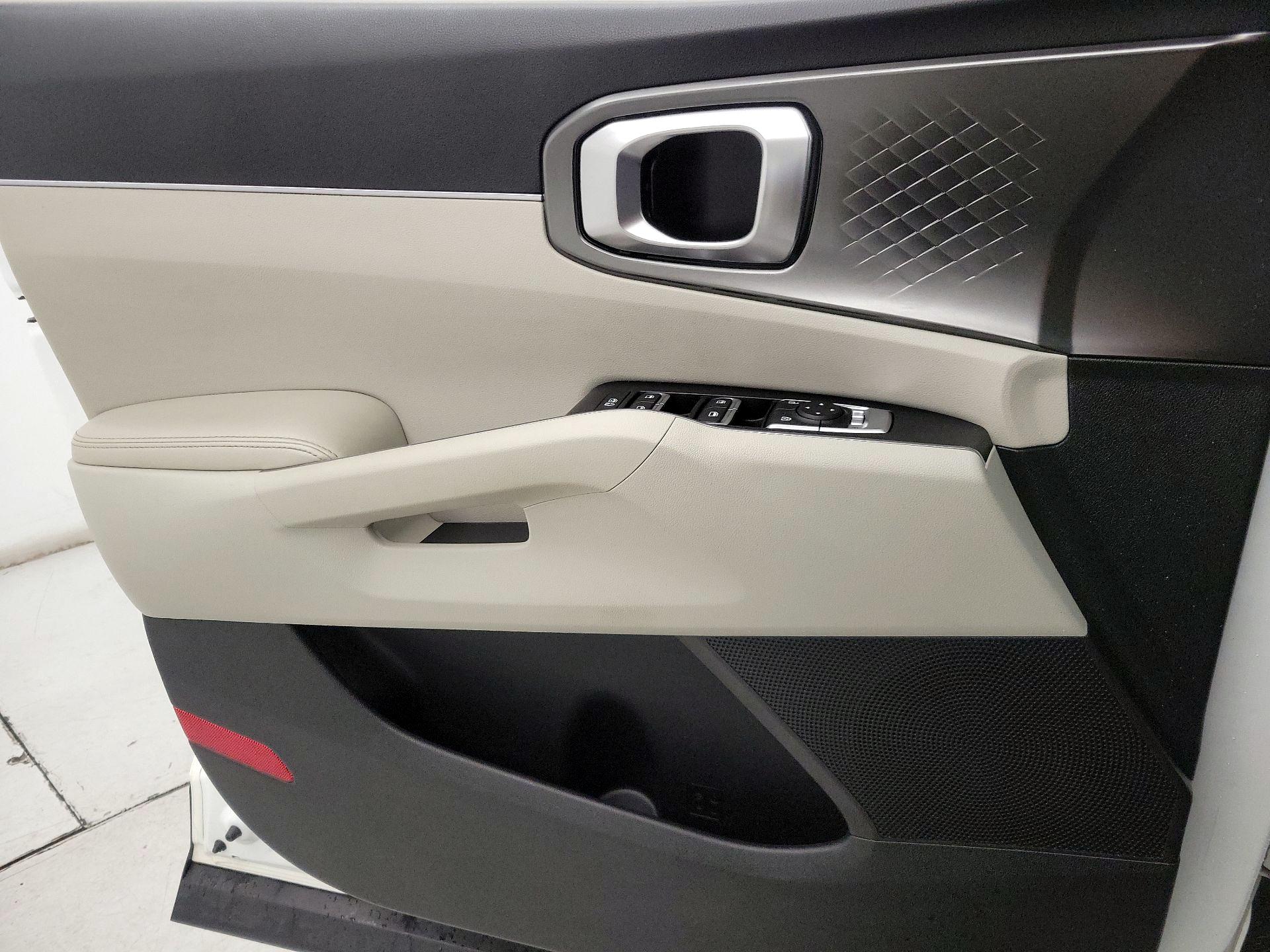 Thumbnail: 2021 Kia Sorento - 12