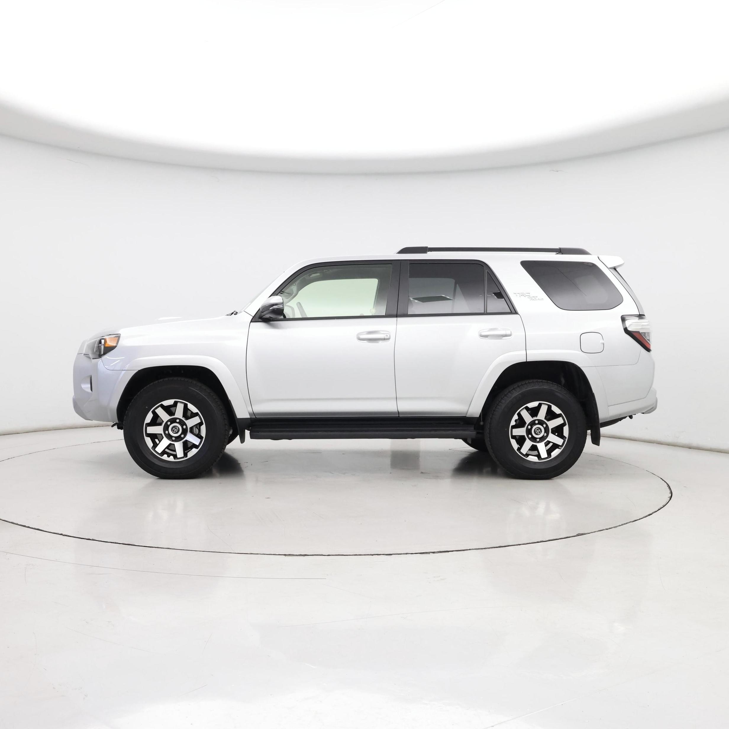 Thumbnail: 2024 Toyota 4Runner - 3