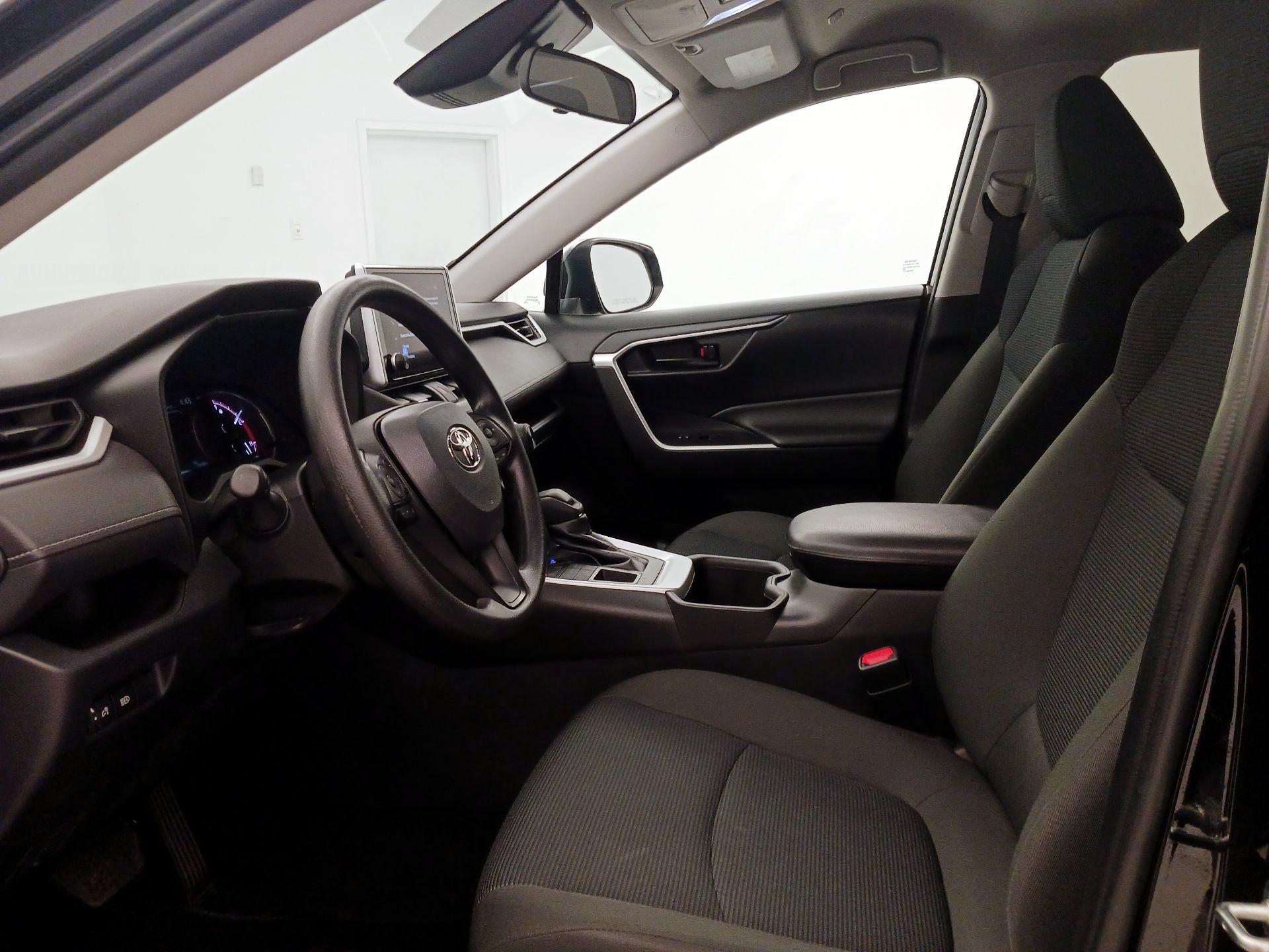 Thumbnail: 2023 Toyota RAV4 - 11
