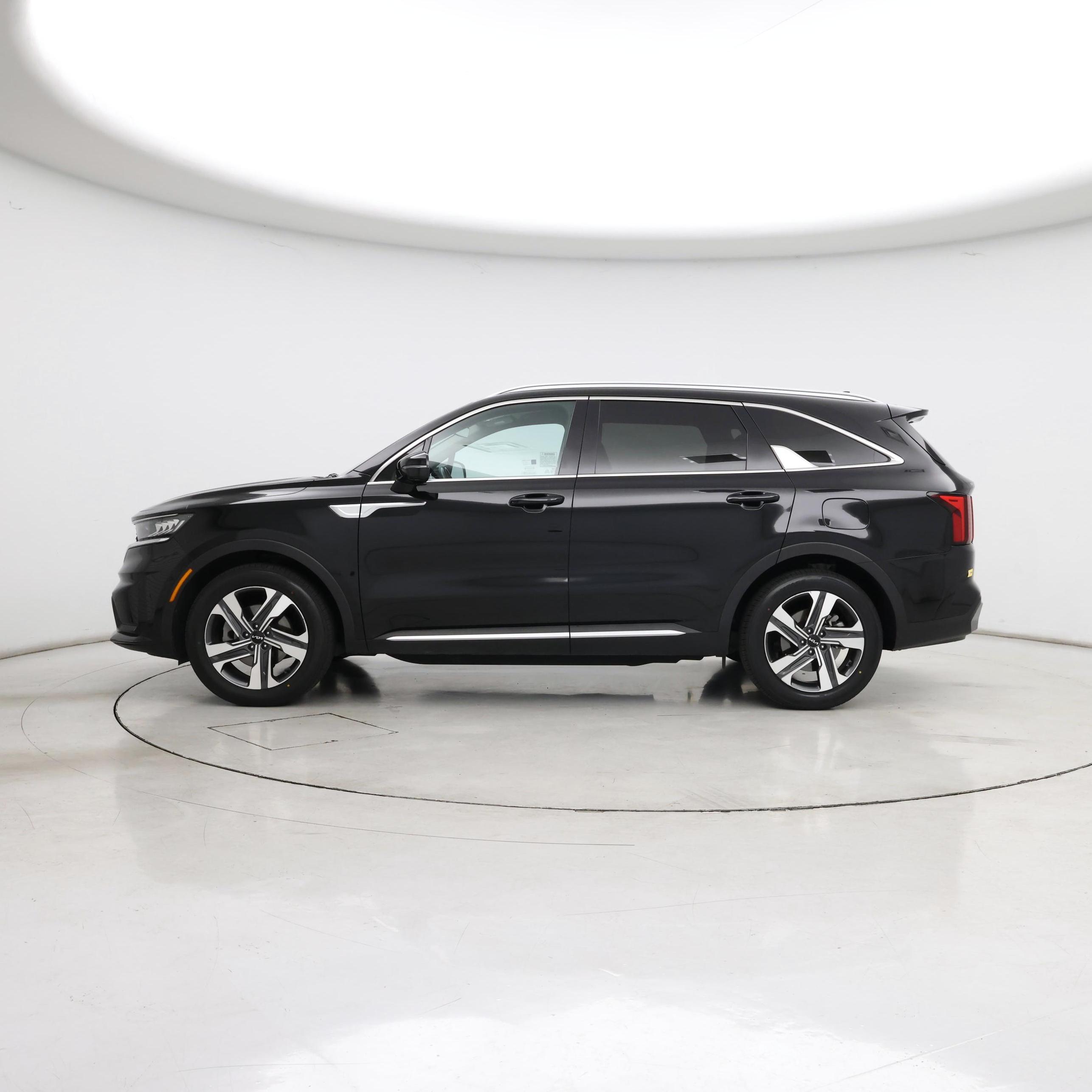 Thumbnail: 2023 Kia Sorento - 3