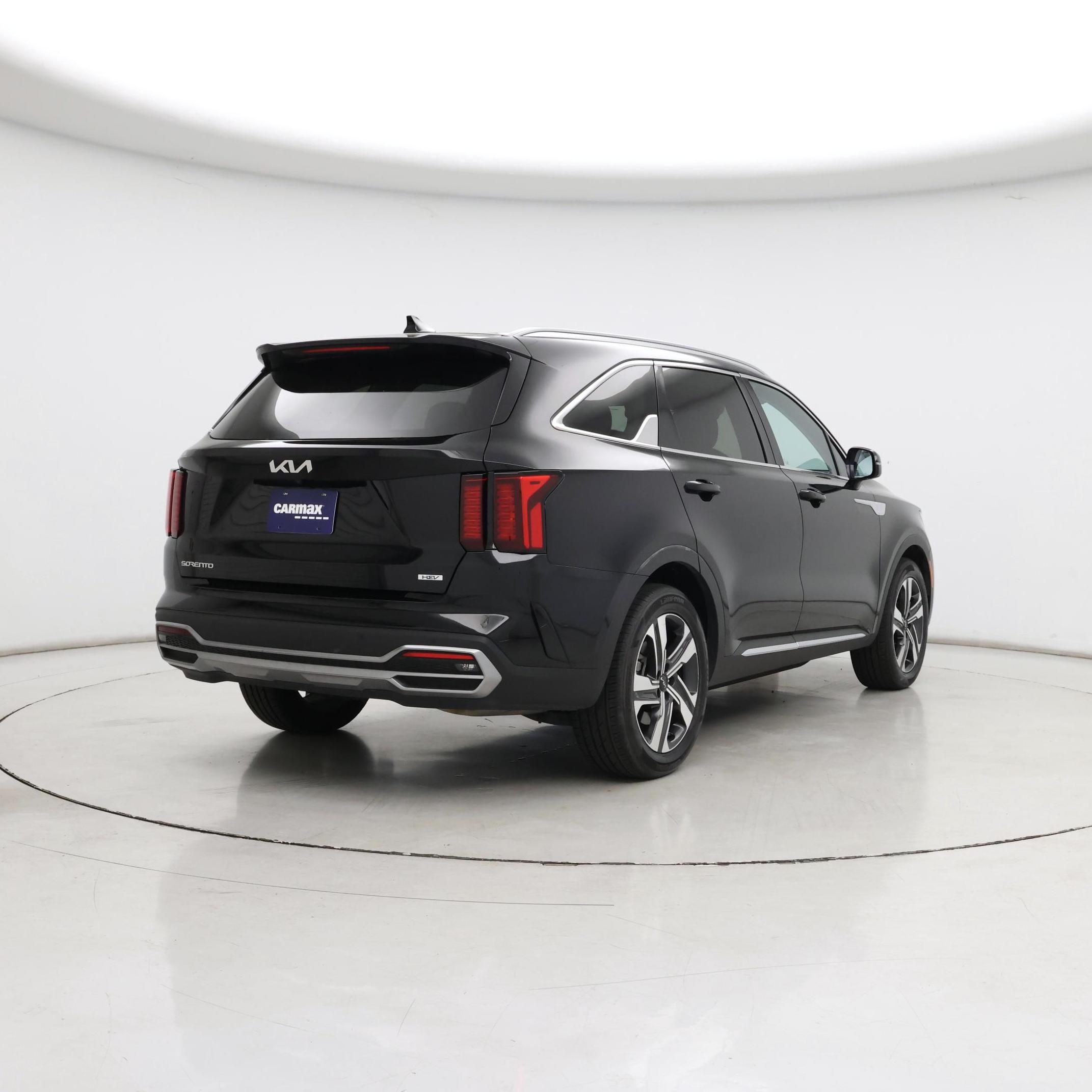 Thumbnail: 2023 Kia Sorento - 8
