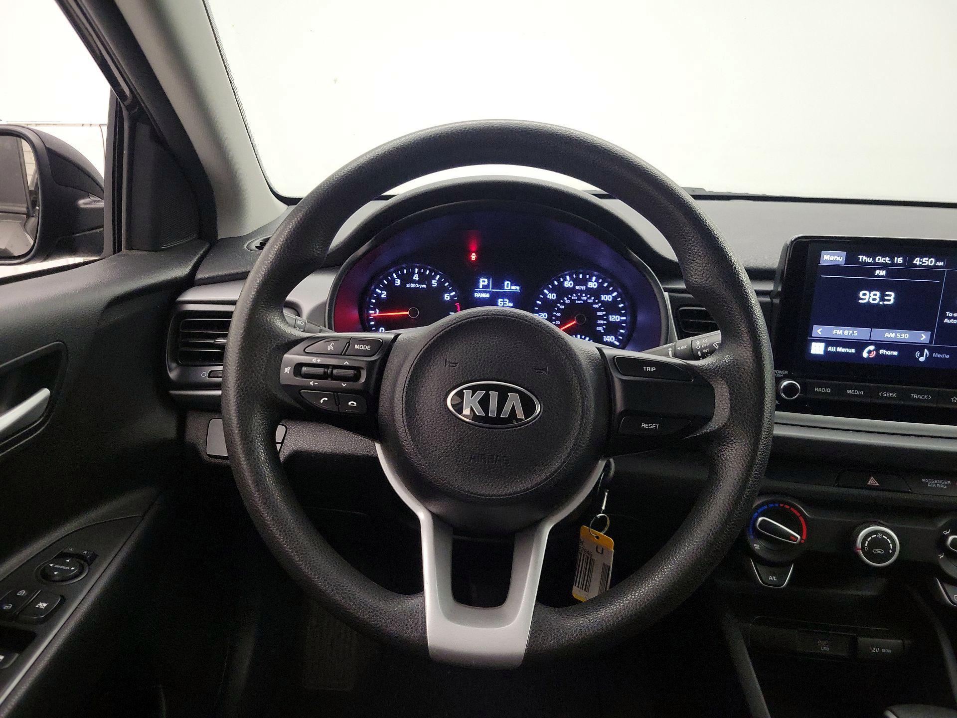 Thumbnail: 2021 Kia Rio - 10
