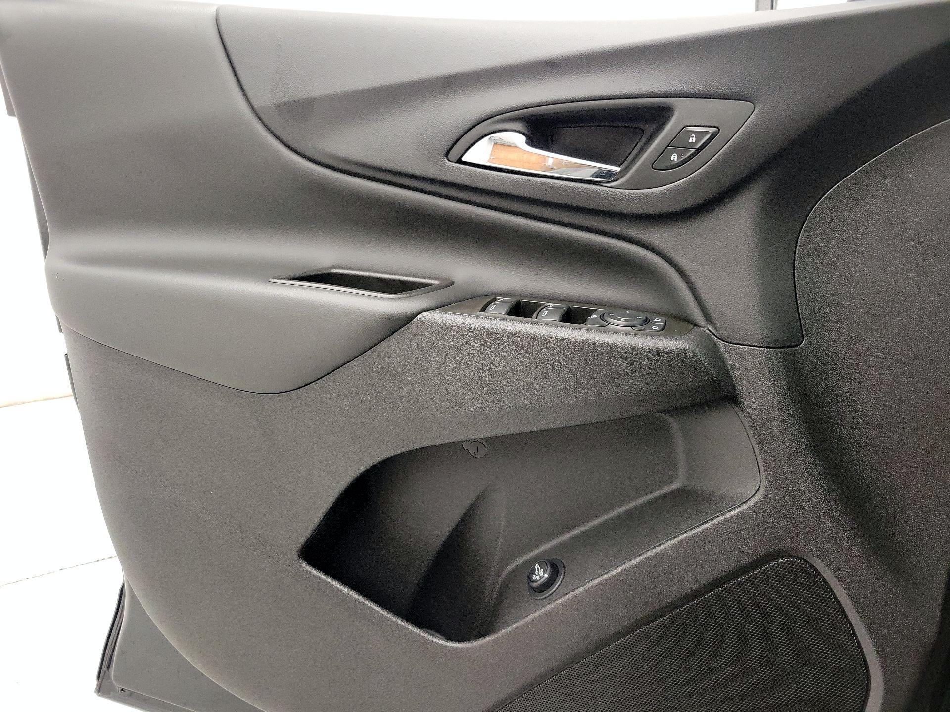 Thumbnail: 2023 Chevrolet Equinox - 12