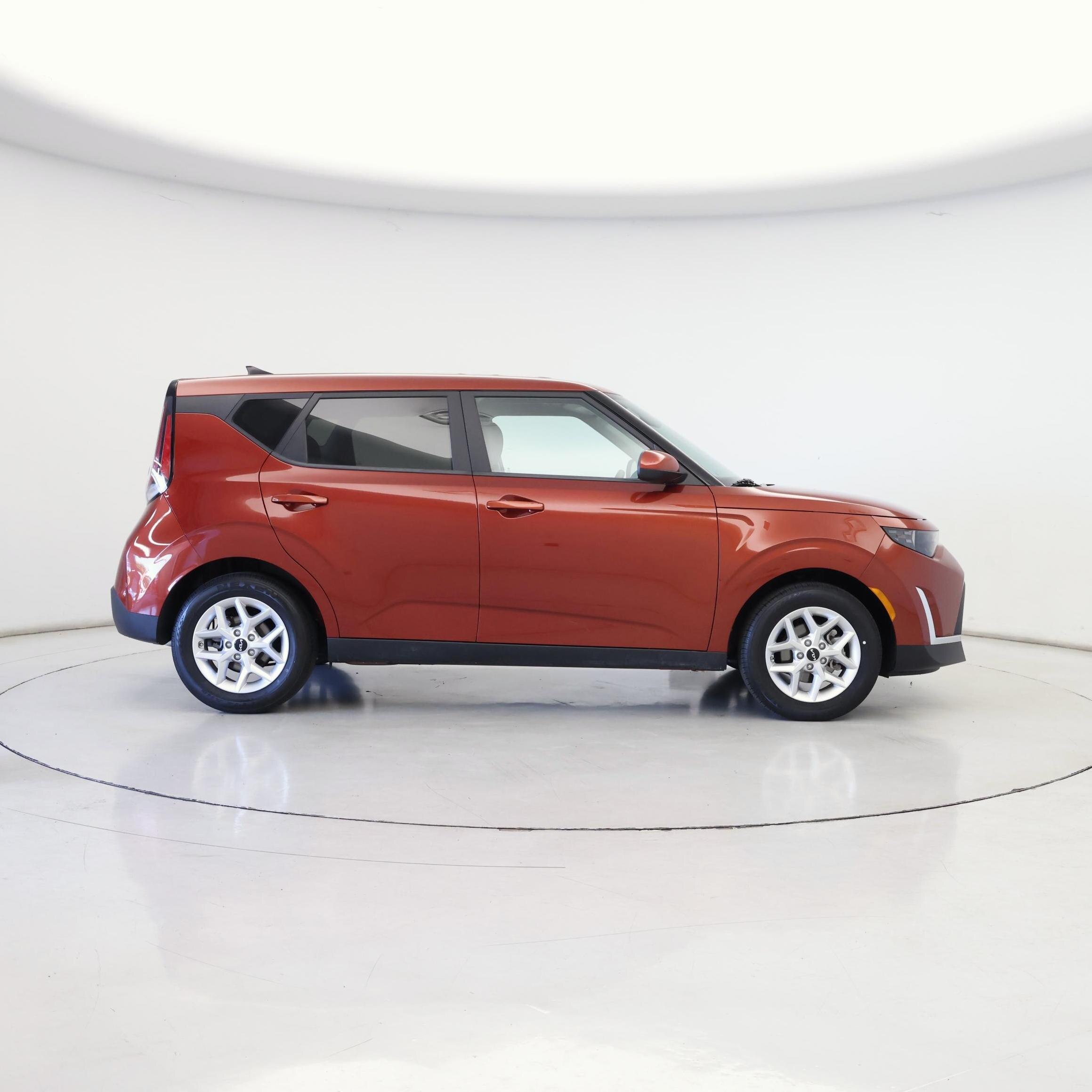 Thumbnail: 2023 Kia Soul - 7