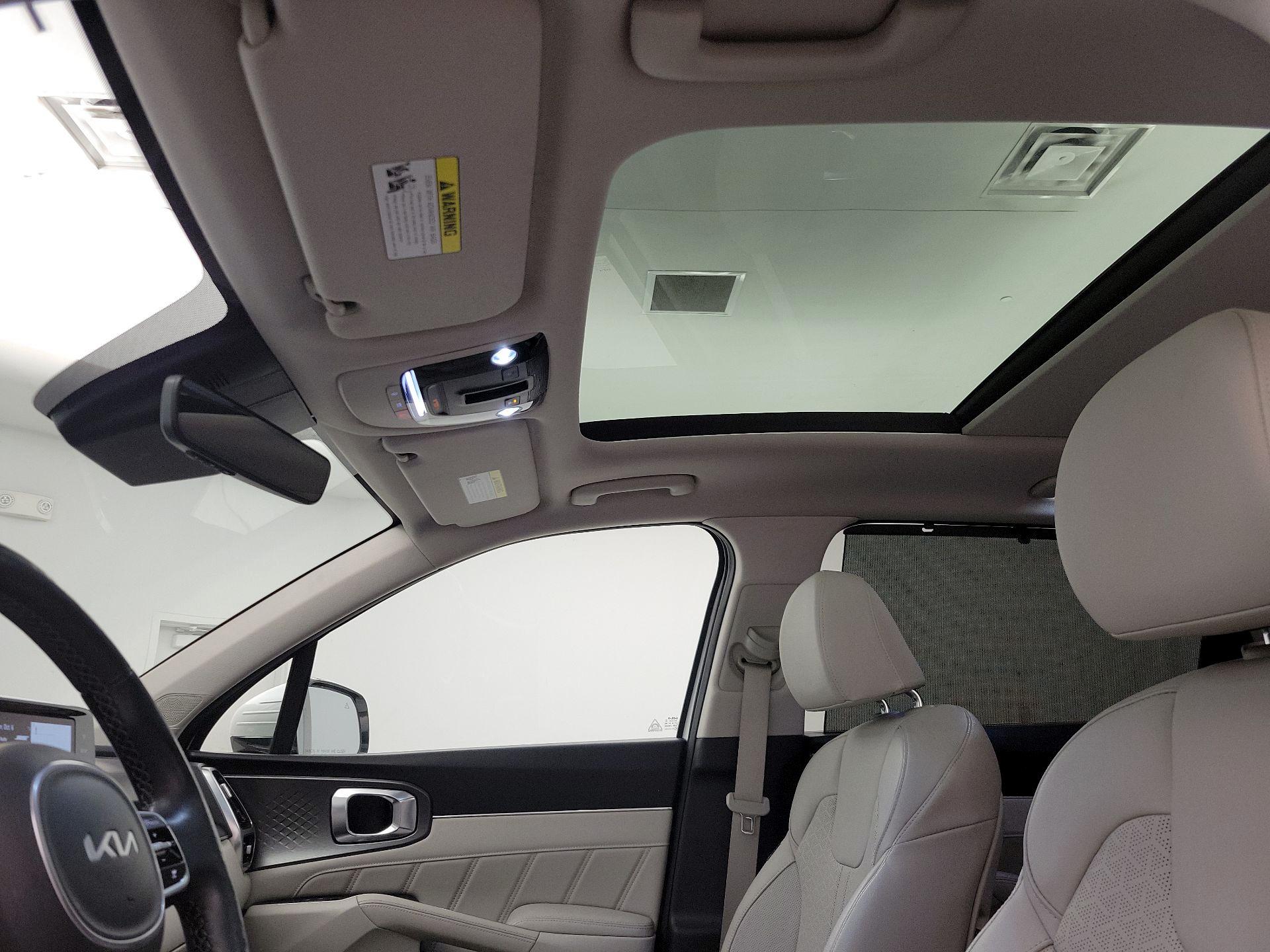 Thumbnail: 2023 Kia Sorento - 20