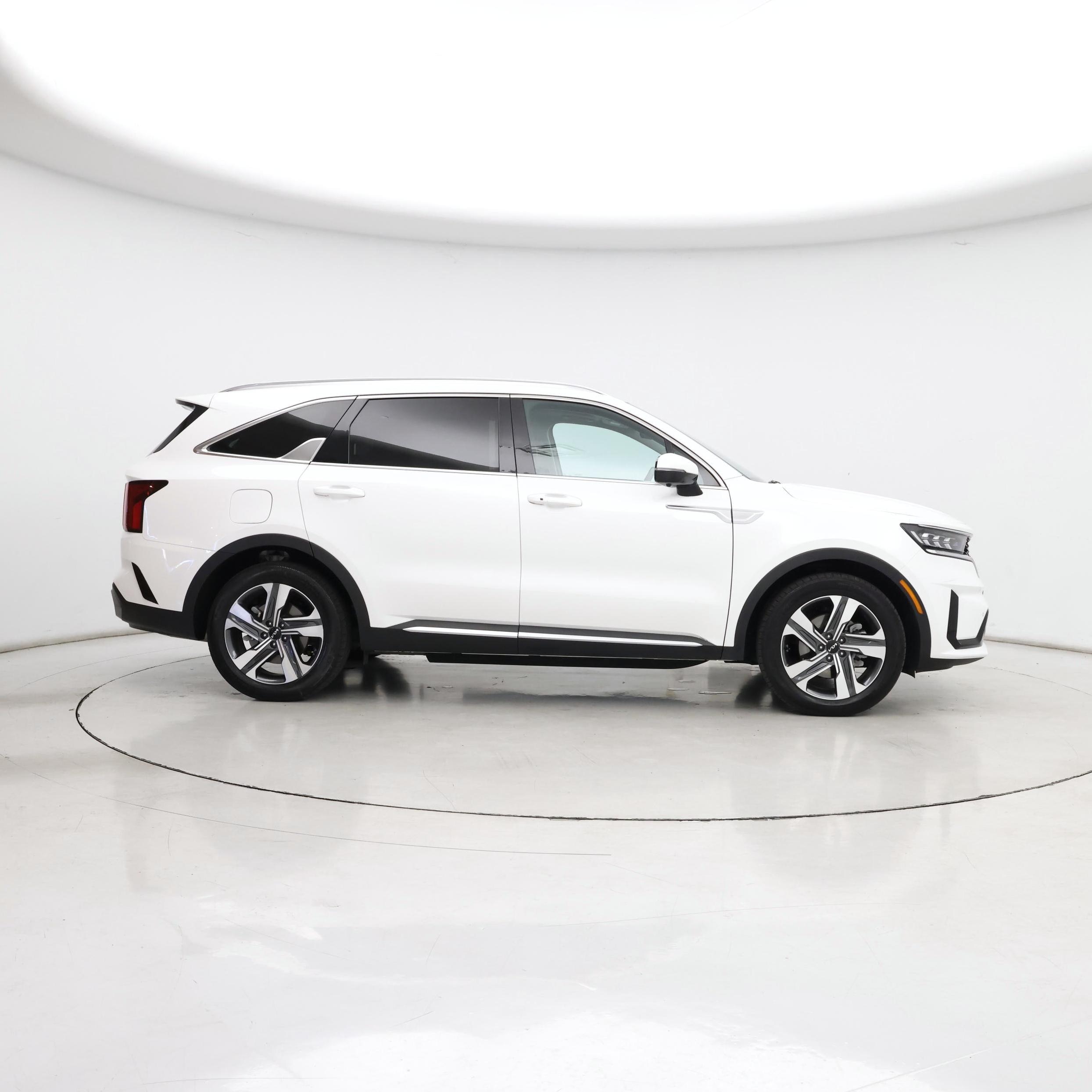 Thumbnail: 2023 Kia Sorento - 7