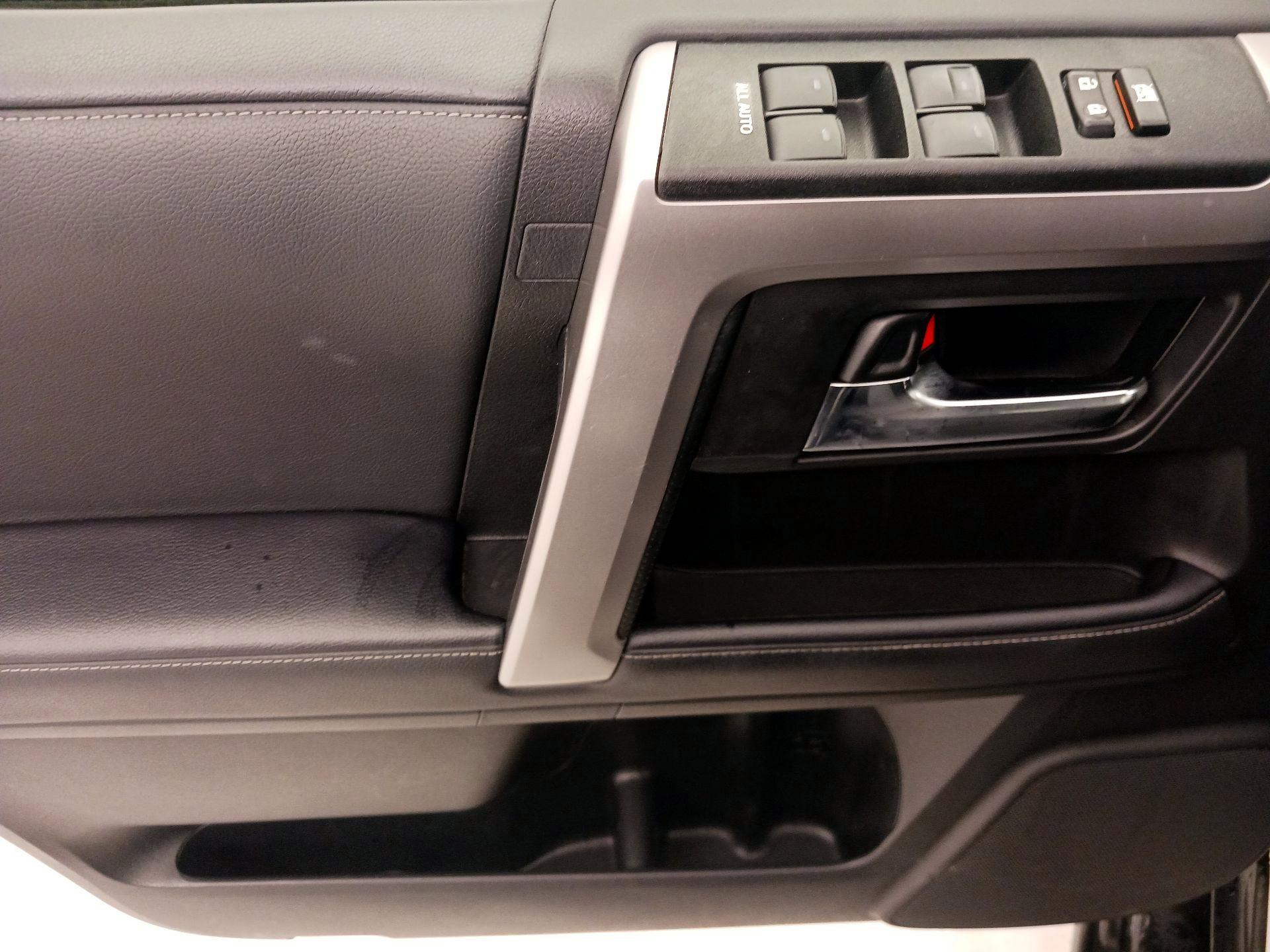 Thumbnail: 2024 Toyota 4Runner - 12