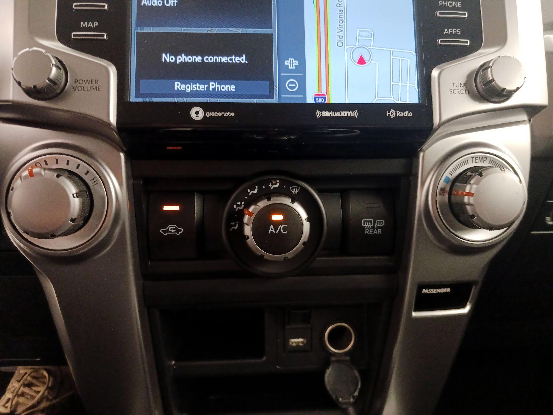 Thumbnail: 2024 Toyota 4Runner - 17